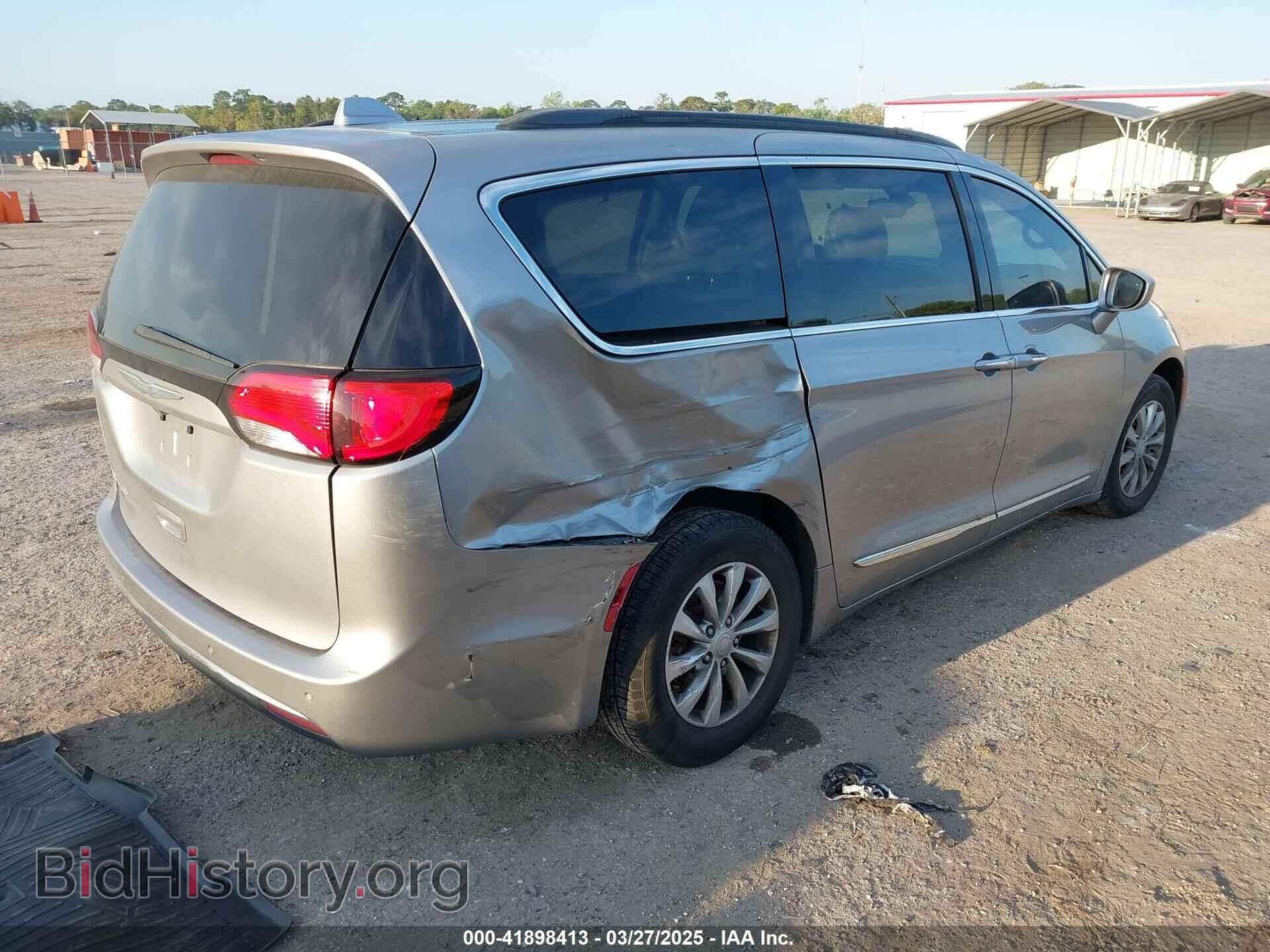 2017 CHRYSLER PACIFICA - VIN: 2C4RC1BG6HR691857 - Фото 4