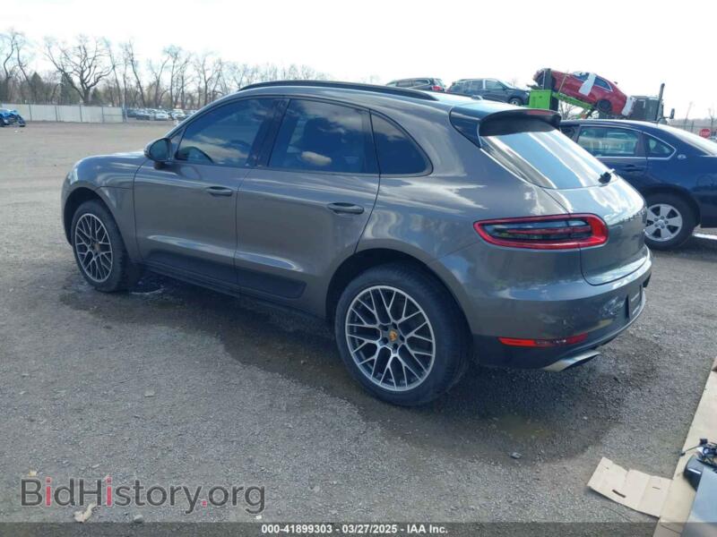 2018 Porsche MACAN (VIN WP1AA2A52JLB11042) — photo 3 of 21
