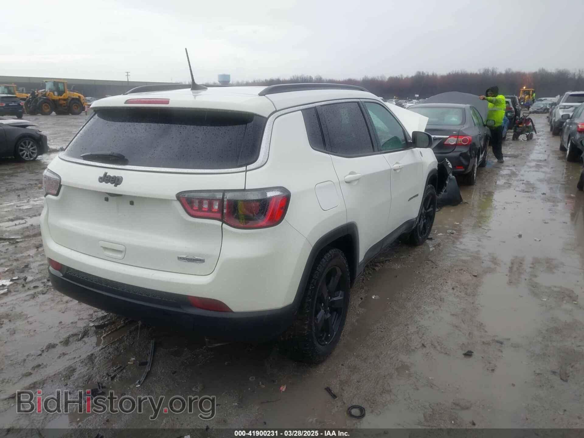 2019 JEEP COMPASS - VIN: 3C4NJCBB4KT778018 - Фото 4