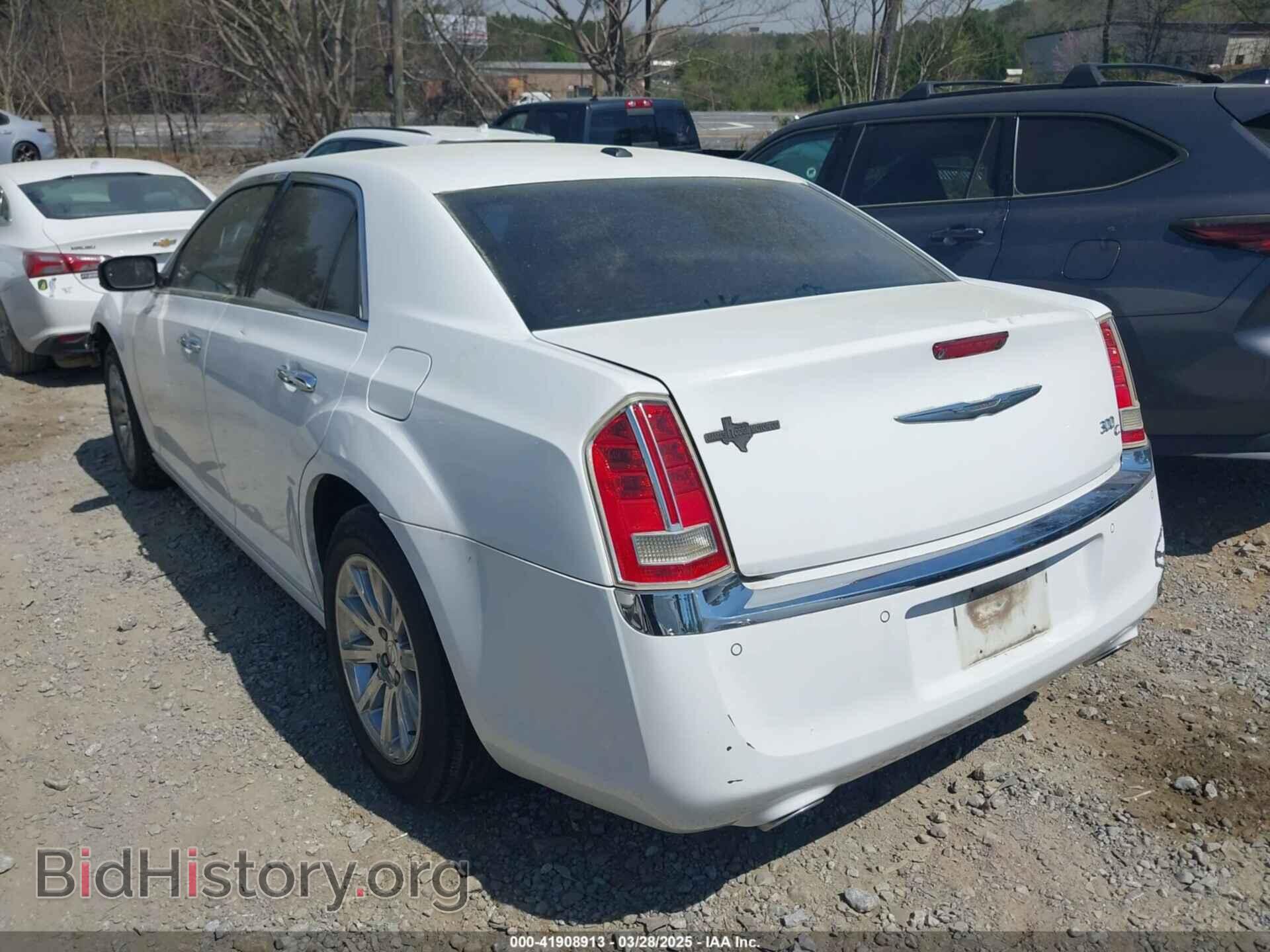 2011 CHRYSLER 300C - VIN: 2C3CA6CT6BH592462 - Фото 3