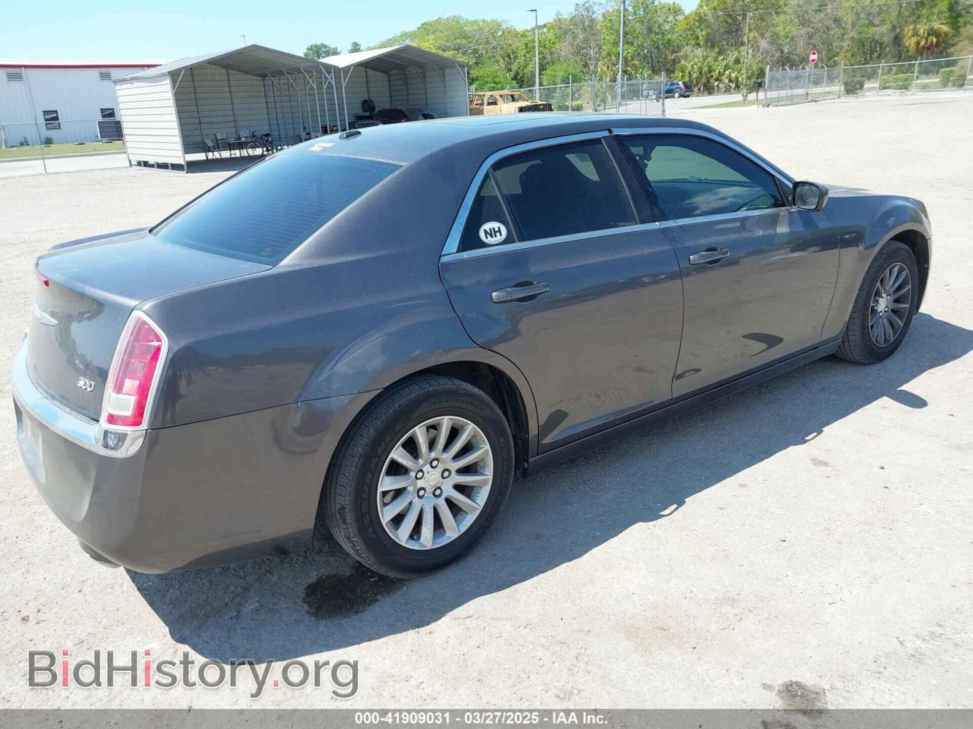 2013 CHRYSLER 300 - VIN: 2C3CCAAG3DH708139 - Фото 4