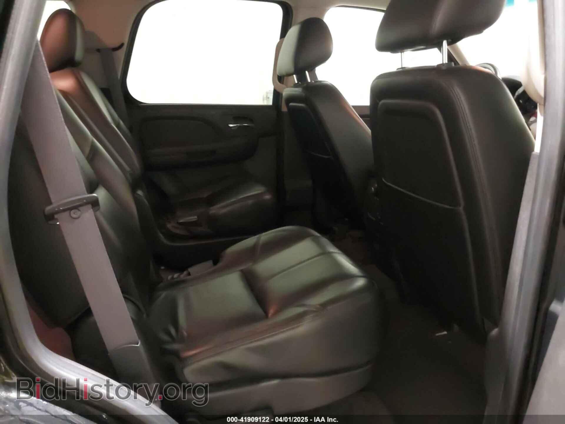 2011 GMC YUKON - VIN: 1GKS2CE04BR145686 - Photo 8