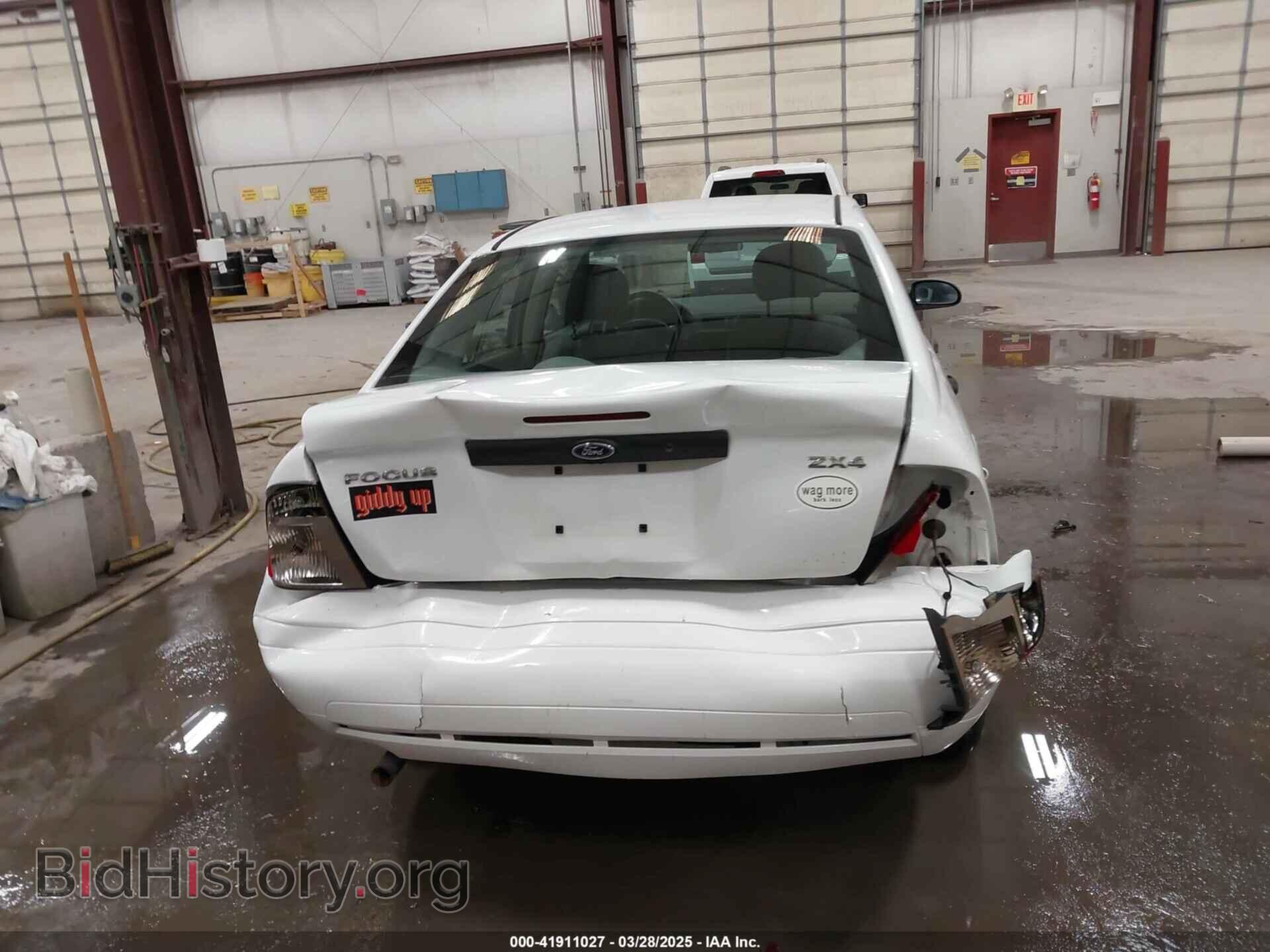 2005 FORD FOCUS - VIN: 1FAFP34N35W158677 - Фото 16