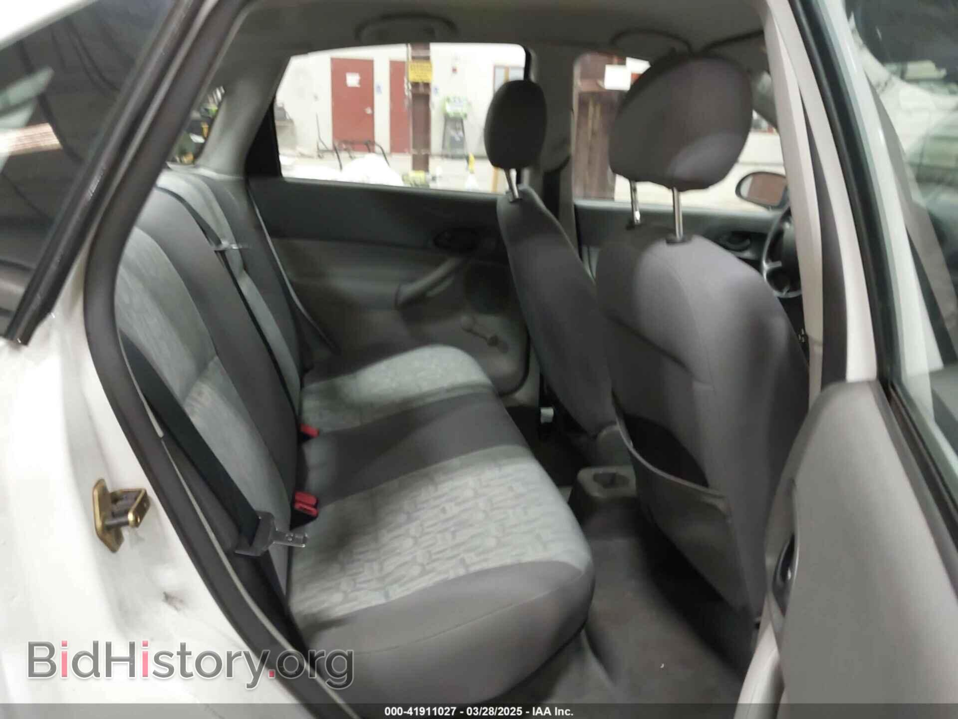 2005 FORD FOCUS - VIN: 1FAFP34N35W158677 - Фото 8