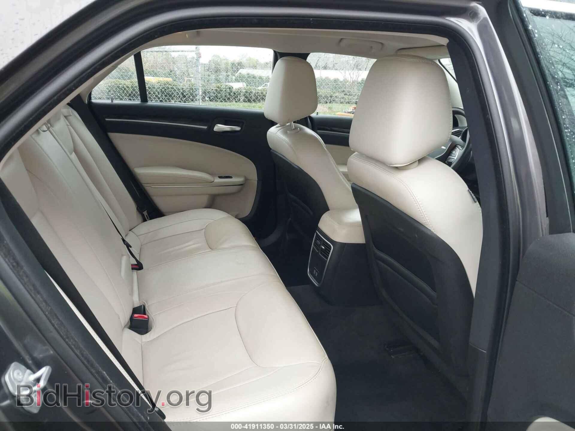 2015 CHRYSLER 300 - VIN: 2C3CCAAG7FH922649 - Фото 8