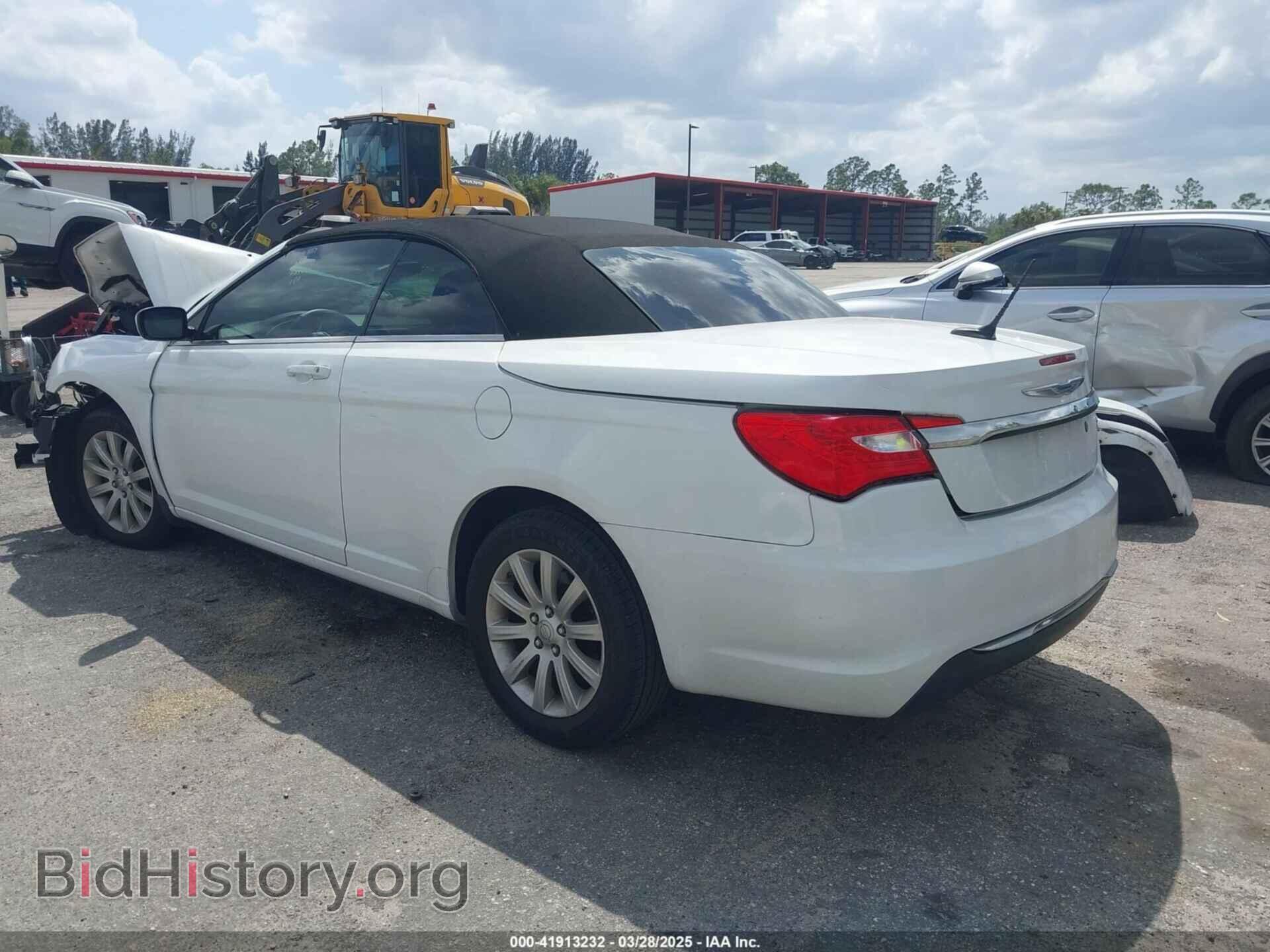 2012 CHRYSLER 200 - VIN: 1C3BCBEBXCN215502 - Фото 3