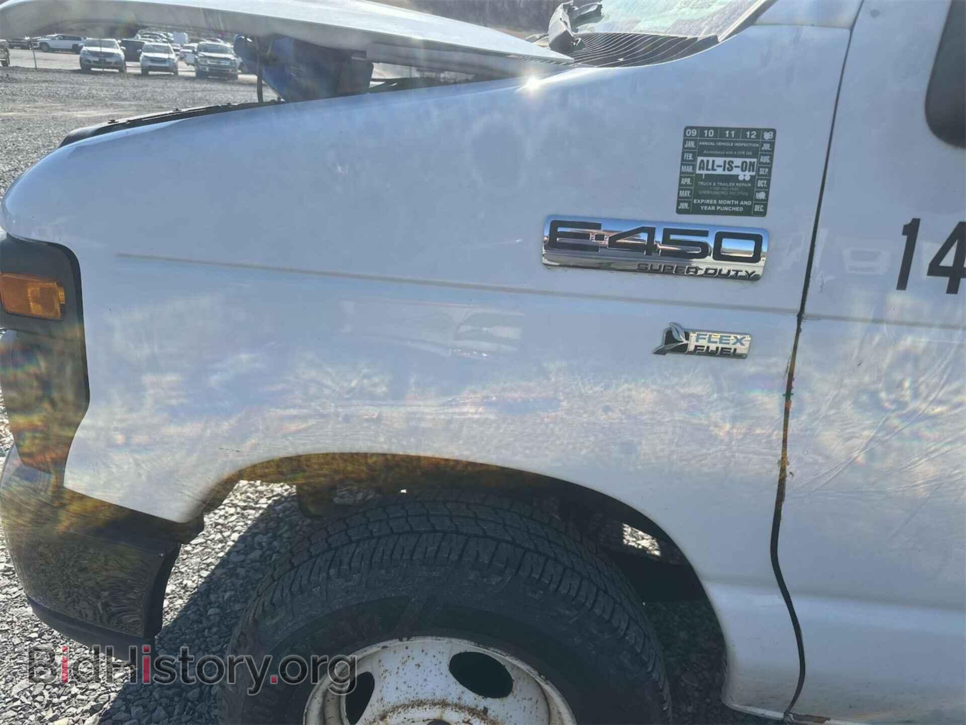 2013 FORD E-450 CUTAWAY - VIN: 1FDXE4FL7DDA01472 - Фото 2