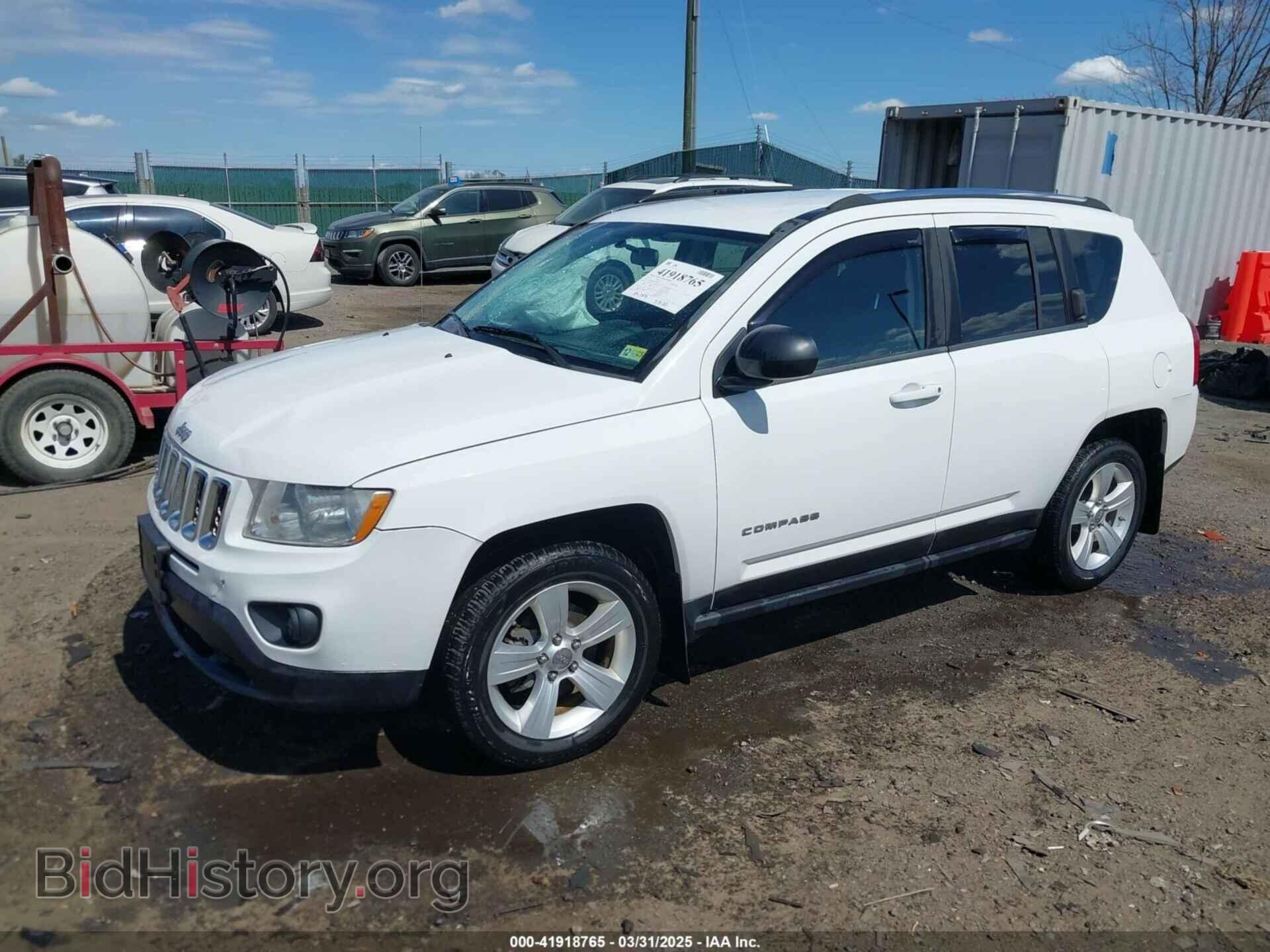 2012 JEEP COMPASS - VIN: 1C4NJDBB1CD588884 - Фото 2