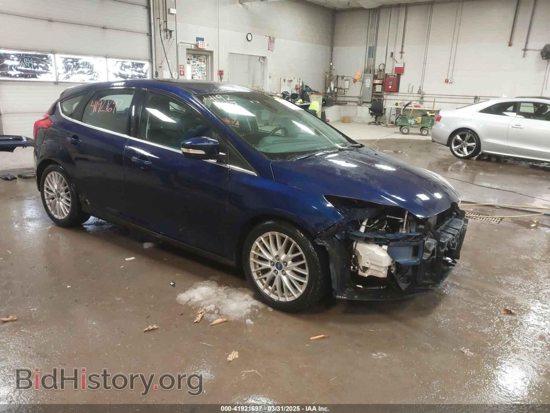 Фотография 1FAHP3M23CL137776 - FORD FOCUS 2012