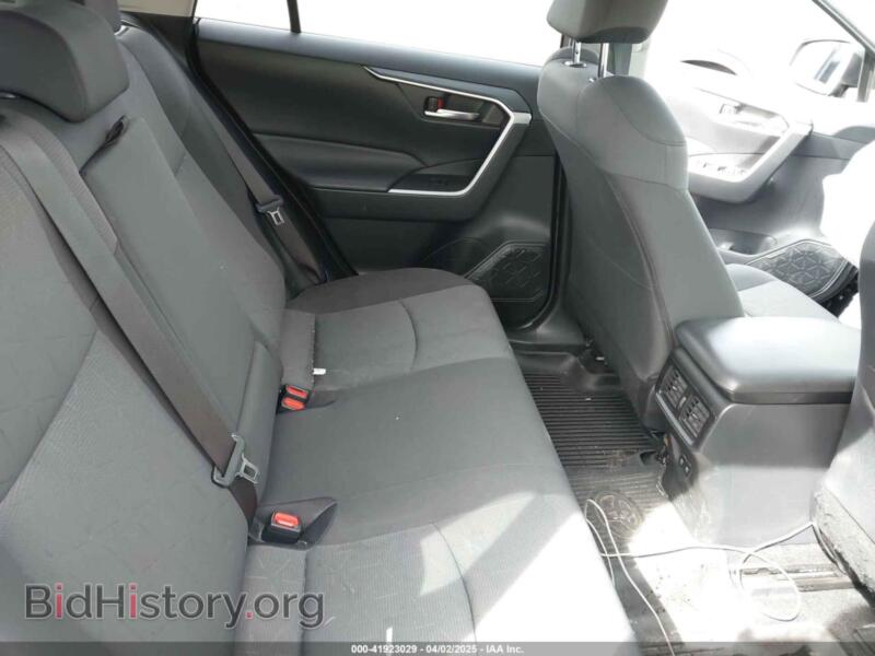 2019 Toyota RAV4 (VIN JTMP1RFV8KD033794) — фото 8 из 16
