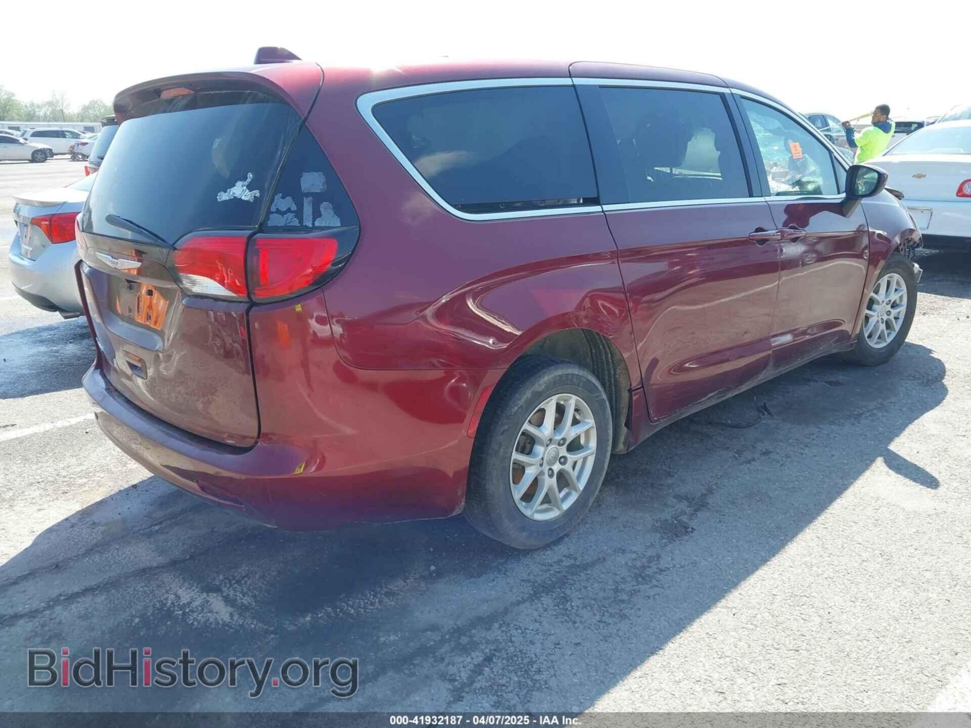 2017 CHRYSLER PACIFICA - VIN: 2C4RC1DG5HR521809 - Фото 4