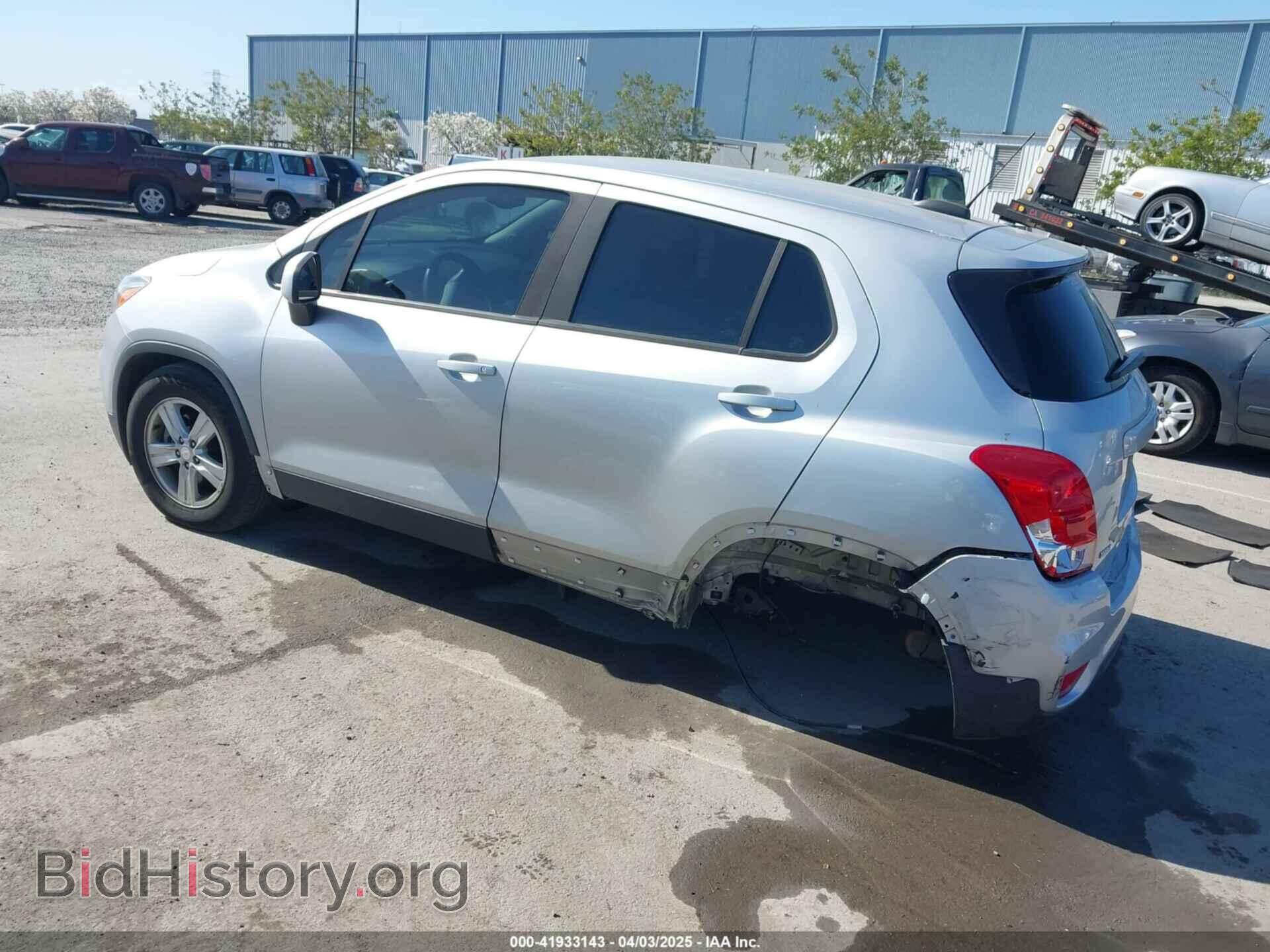 2019 CHEVROLET TRAX - VIN: 3GNCJKSB3KL261348 - Фото 3
