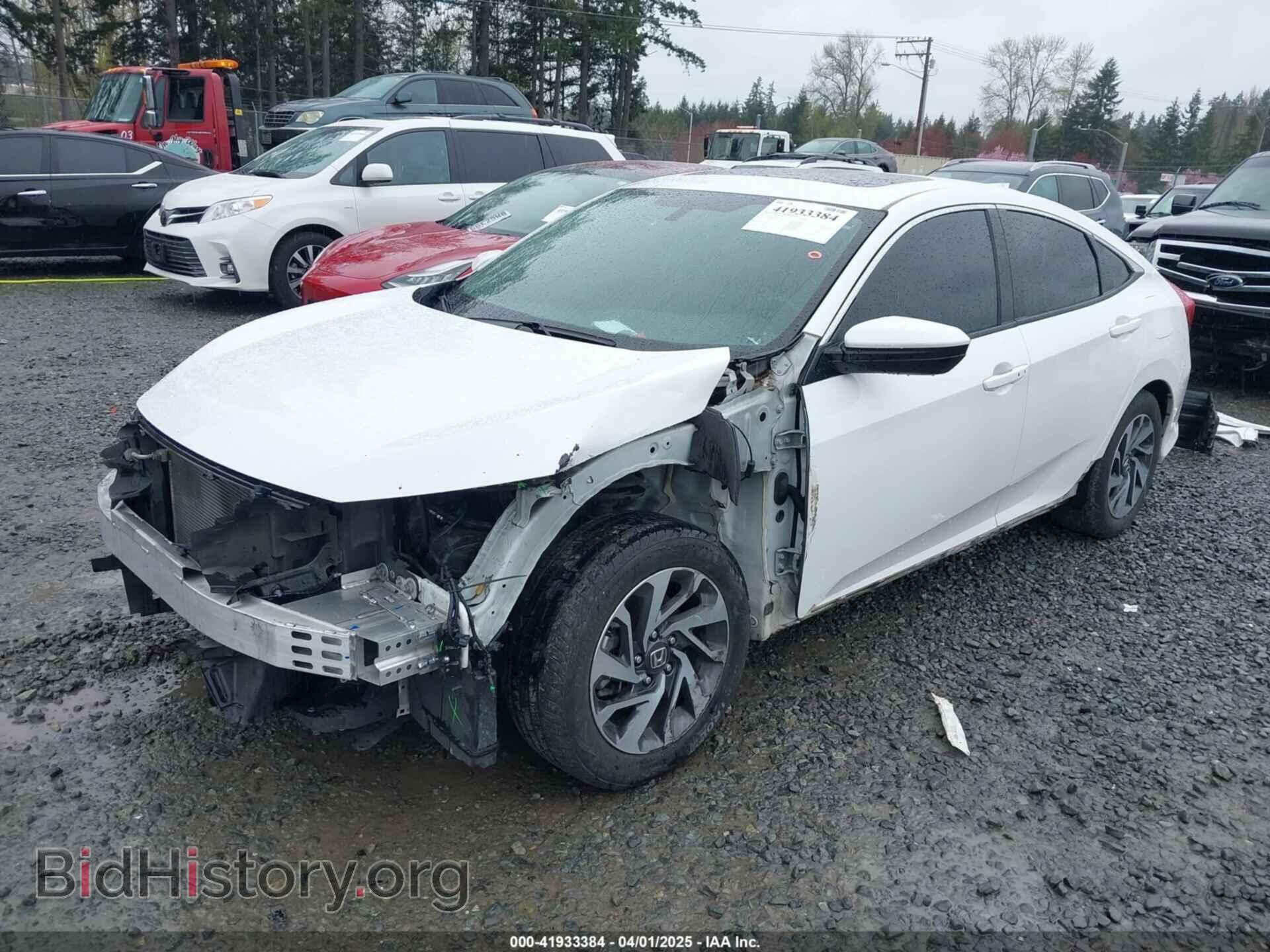 2018 HONDA CIVIC - VIN: 19XFC2F77JE208564 - Фото 2