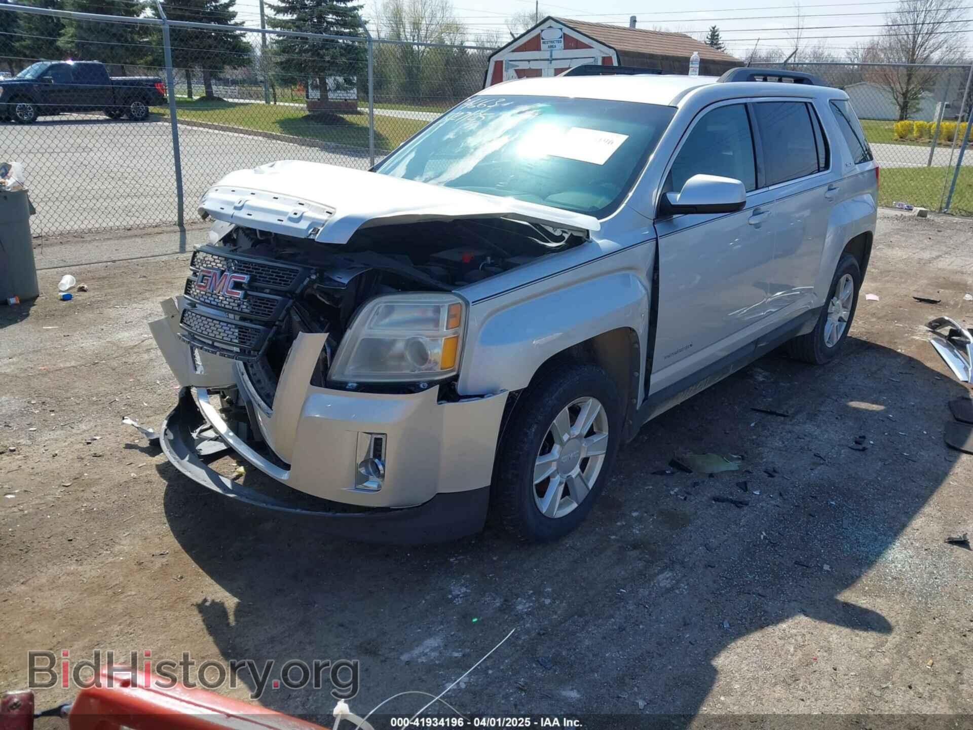 2011 GMC TERRAIN - VIN: 2CTALSEC1B6434663 - Photo 2