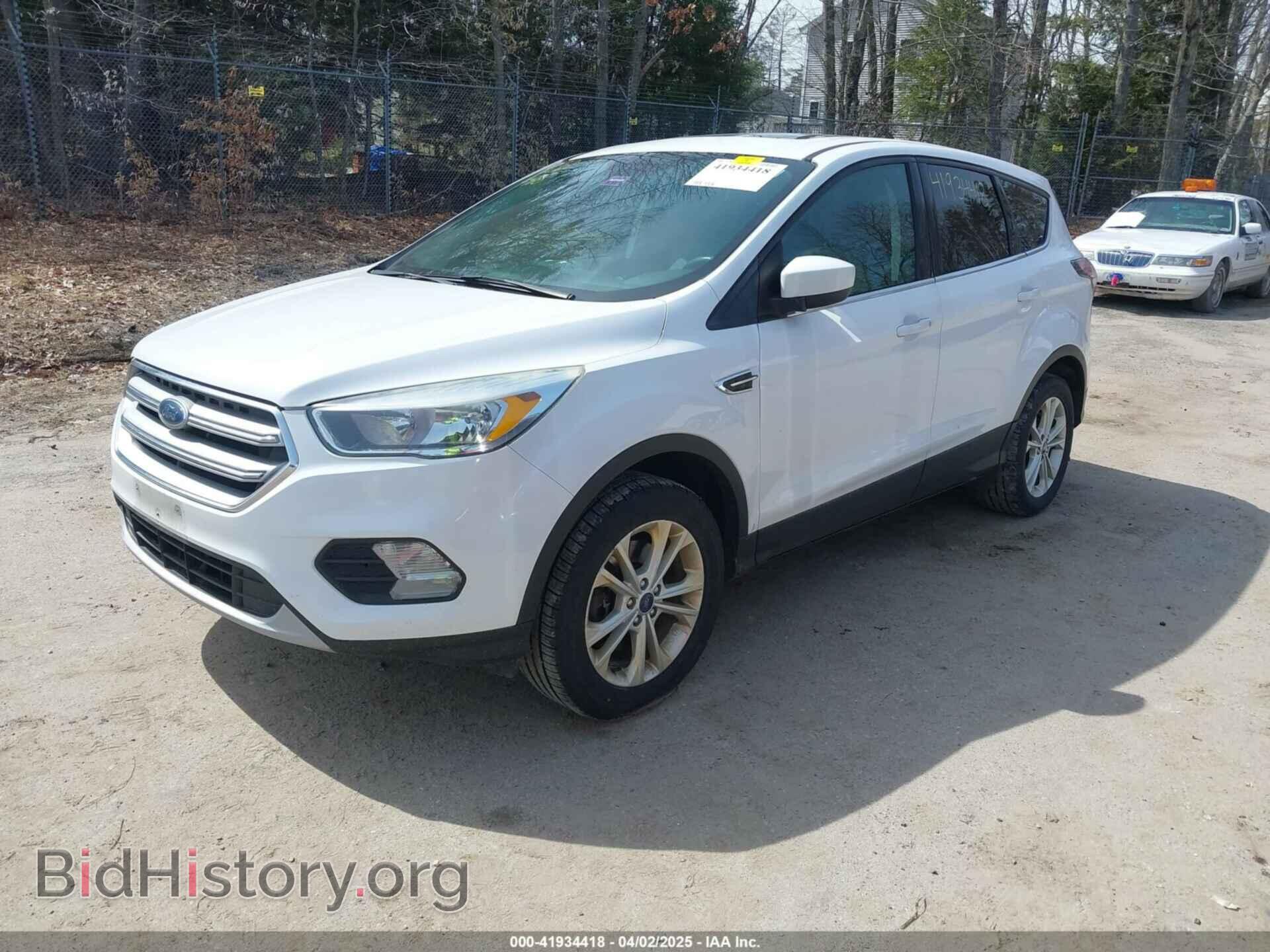 2017 FORD ESCAPE - VIN: 1FMCU9G94HUB04467 - Фото 2