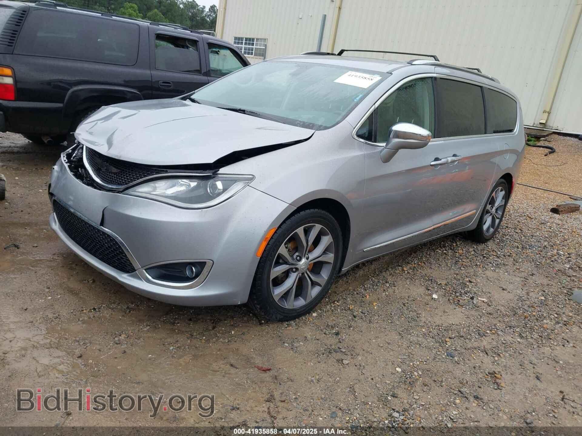 2019 CHRYSLER PACIFICA - VIN: 2C4RC1GG1KR666302 - Фото 2