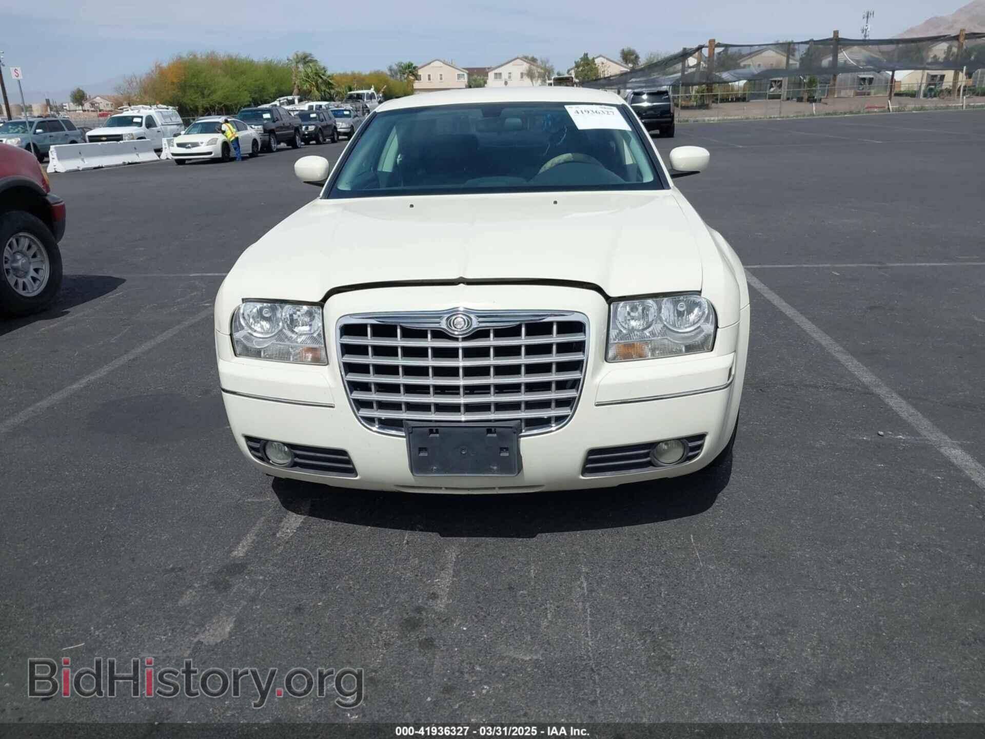 2009 CHRYSLER 300 - VIN: 2C3KA53V39H632191 - Фото 6
