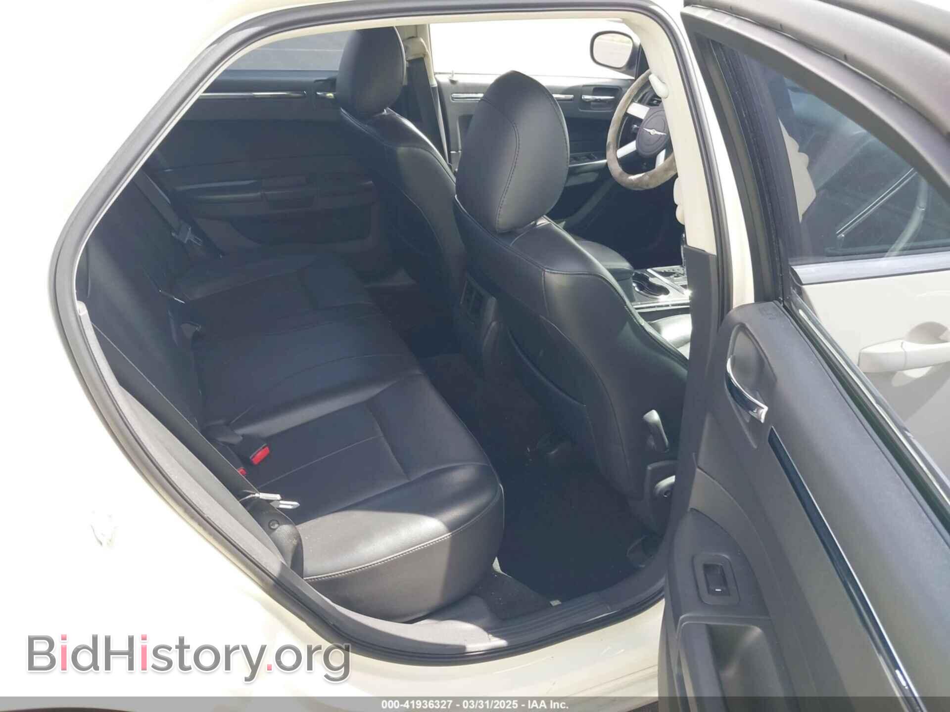 2009 CHRYSLER 300 - VIN: 2C3KA53V39H632191 - Фото 8