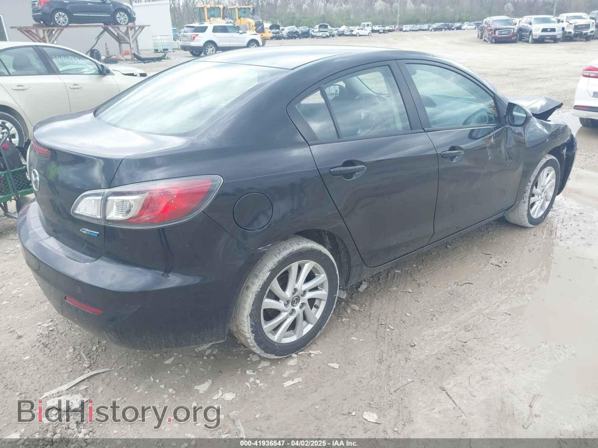 2013 MAZDA MAZDA3 - VIN: JM1BL1V86D1711786 - Фото 4
