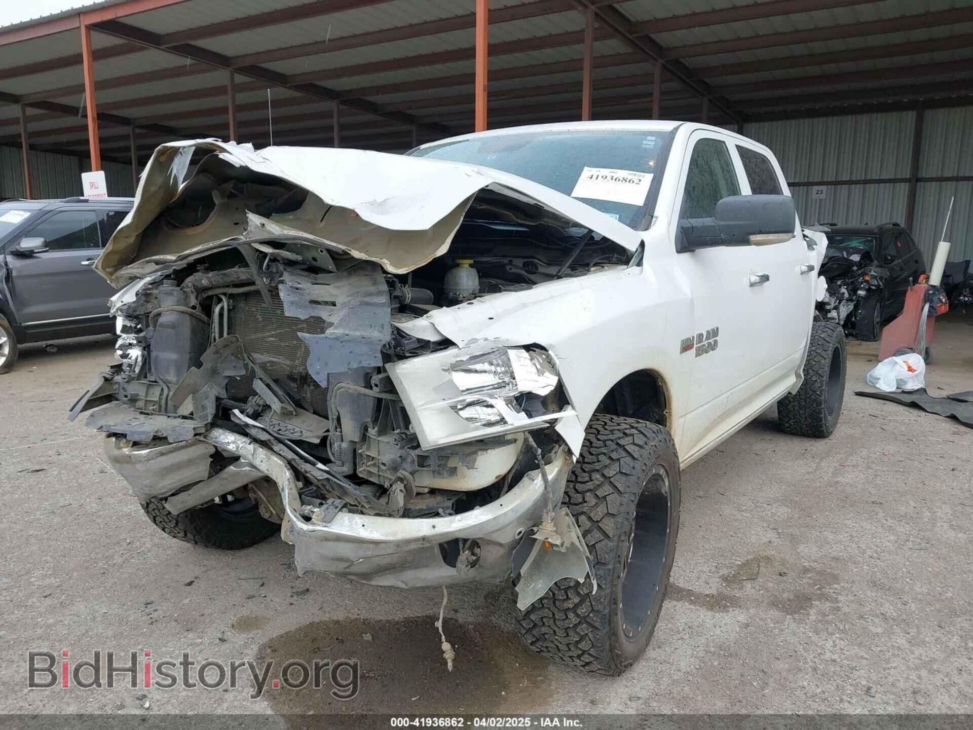 2018 RAM 1500 - VIN: 1C6RR7LT2JS329940 - Фото 2