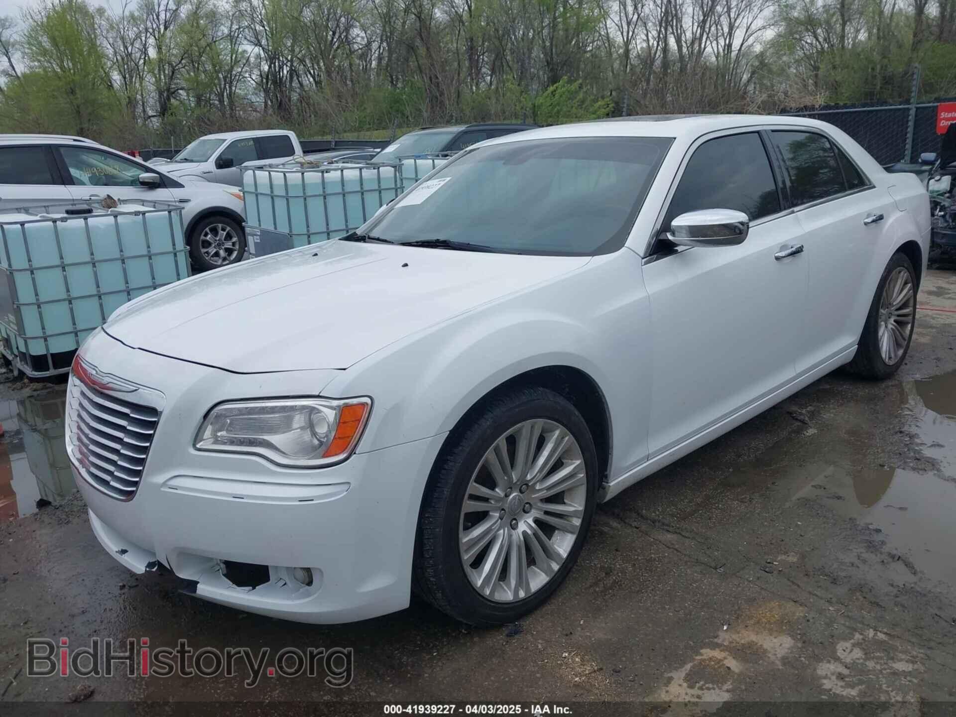 2011 CHRYSLER 300C - VIN: 2C3CA6CT7BH579512 - Фото 2