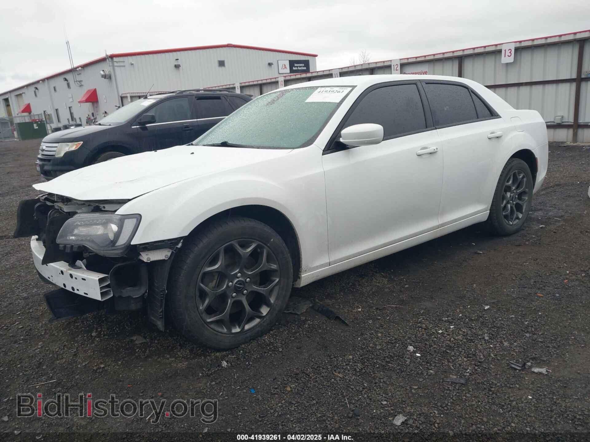 2017 CHRYSLER 300 - VIN: 2C3CCAGG8HH513893 - Фото 2