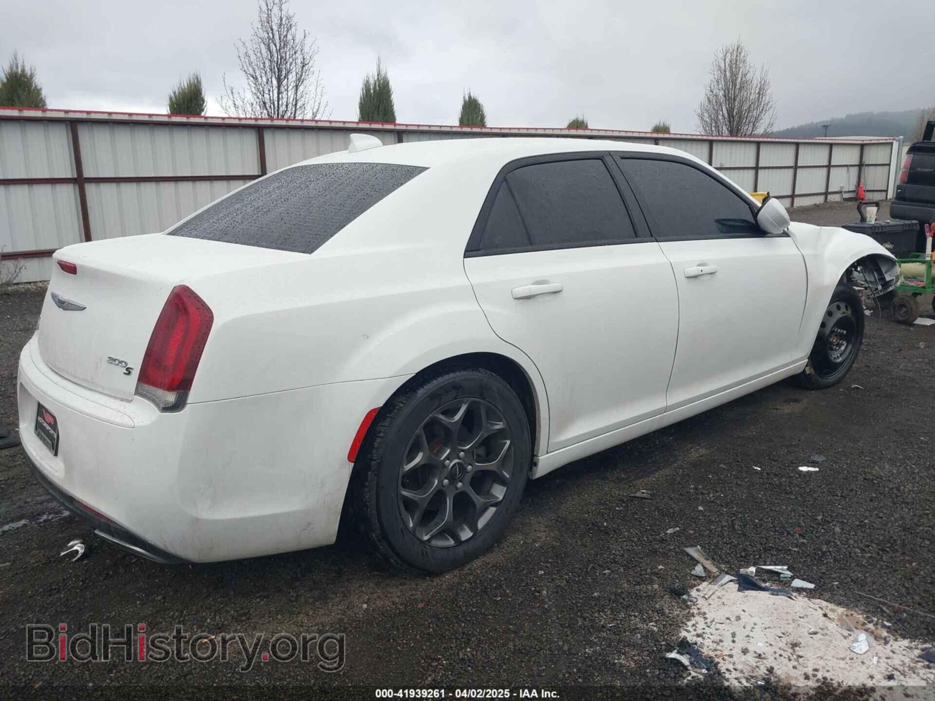 2017 CHRYSLER 300 - VIN: 2C3CCAGG8HH513893 - Фото 4