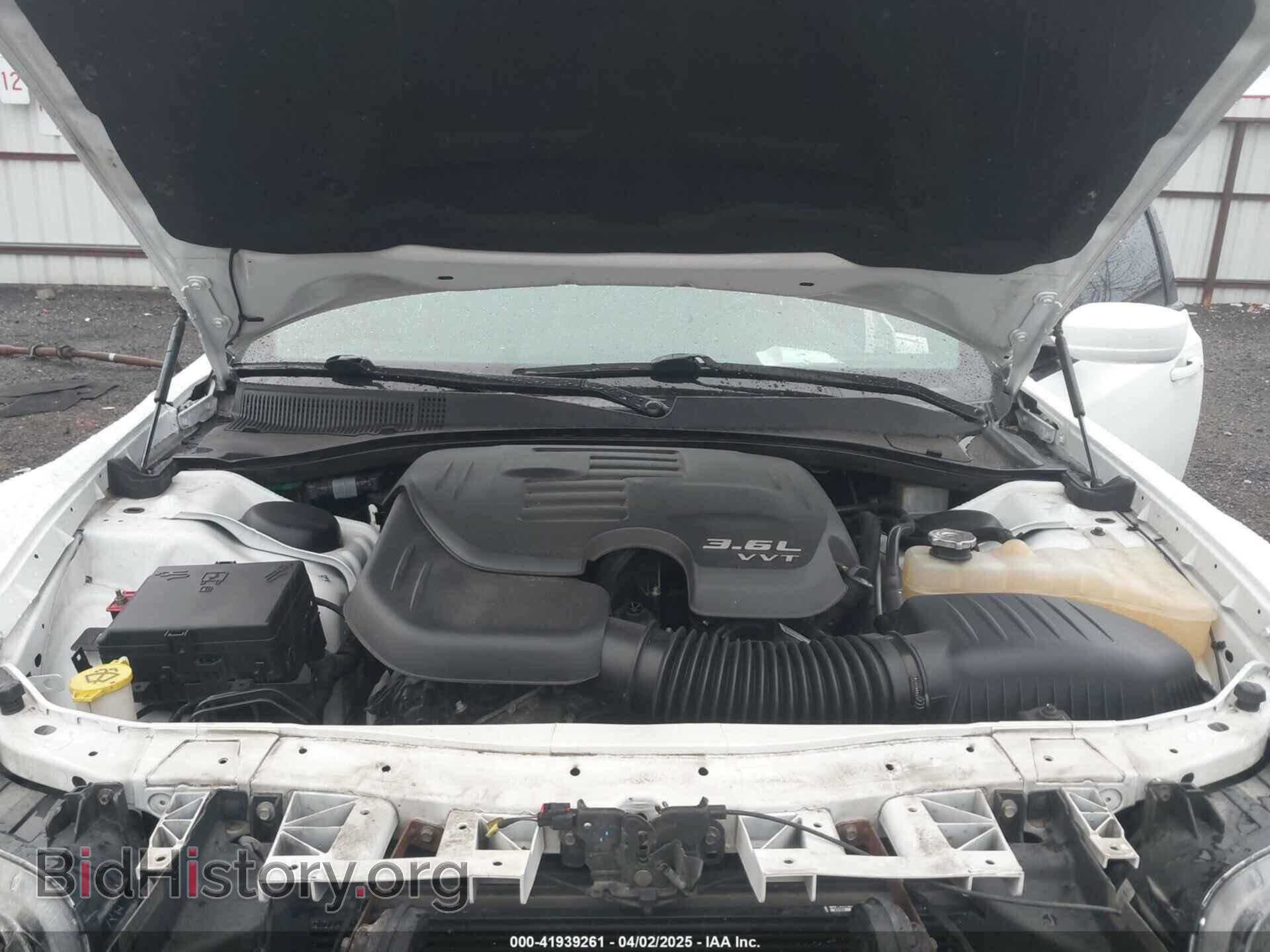 2017 CHRYSLER 300 - VIN: 2C3CCAGG8HH513893 - Фото 10