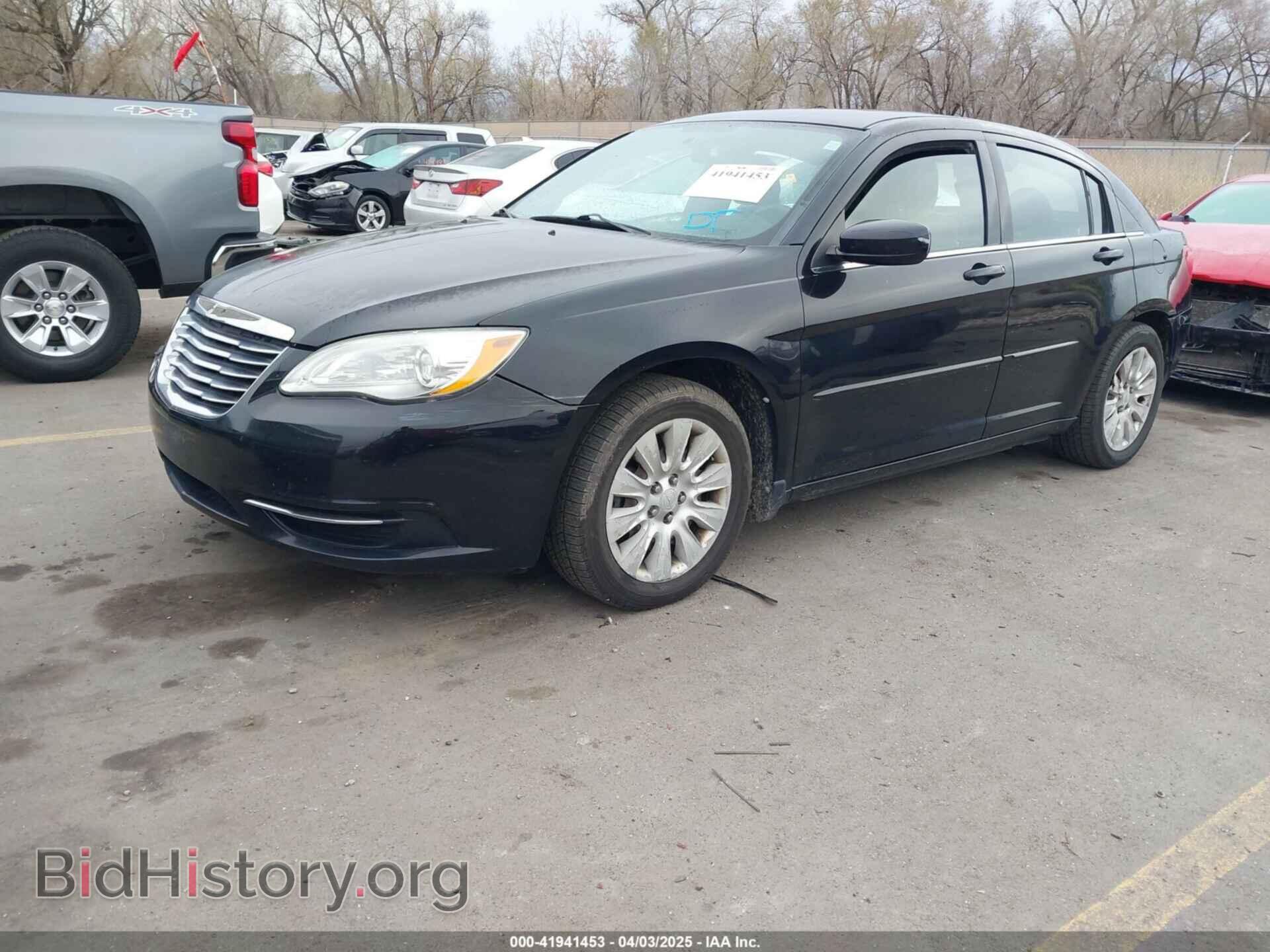 2012 CHRYSLER 200 - VIN: 1C3CCBAB5CN202067 - Фото 2