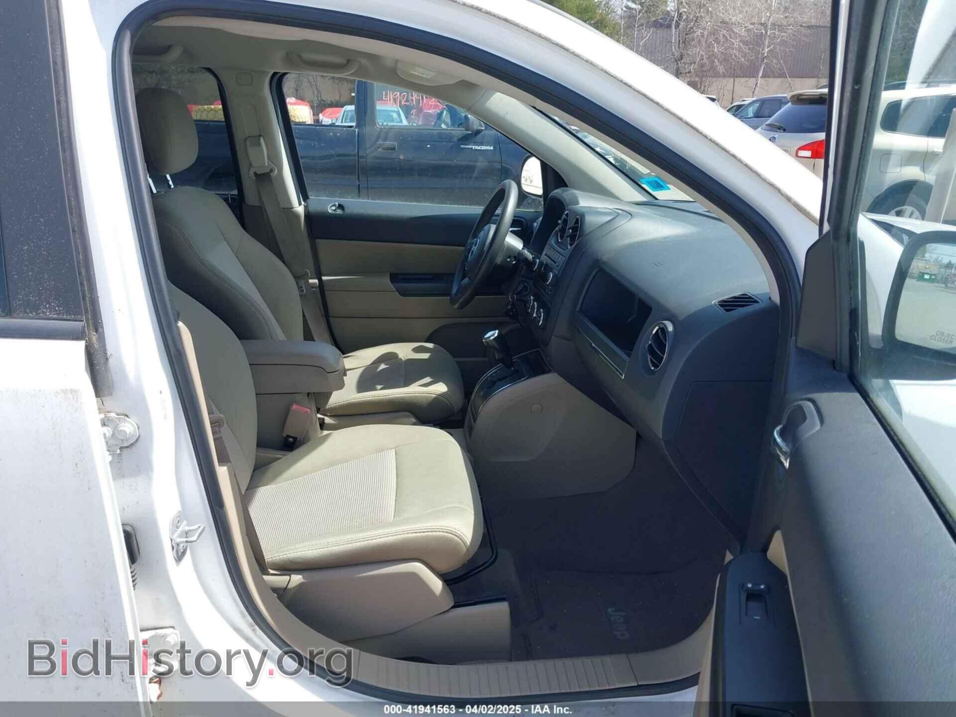 2011 JEEP COMPASS - VIN: 1J4NF1FB9BD134384 - Photo 5