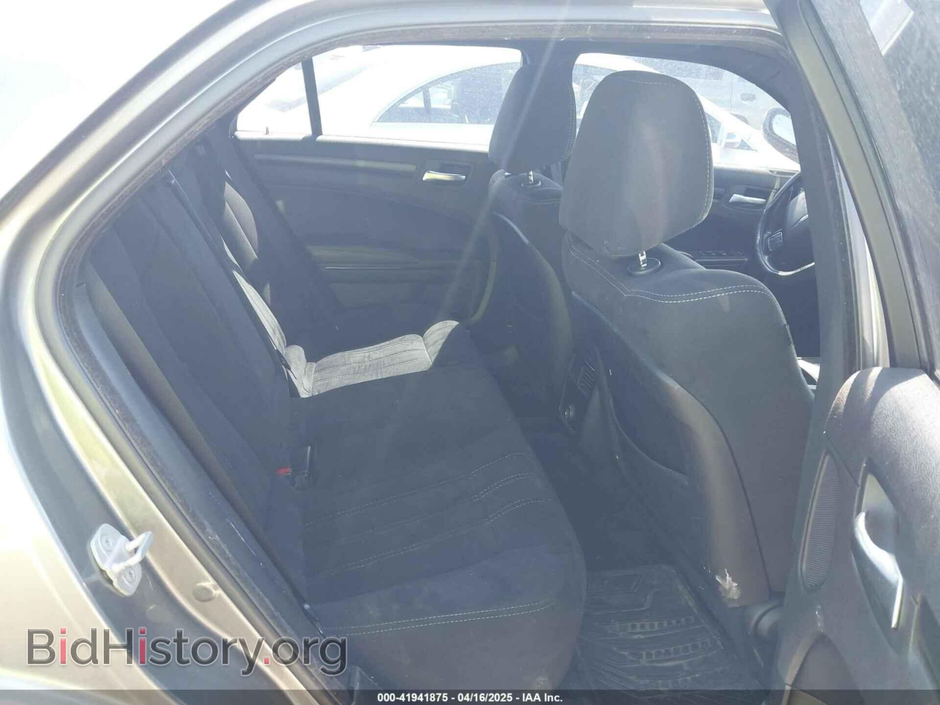 2012 CHRYSLER 300 - VIN: 2C3CCABG2CH155173 - Фото 8