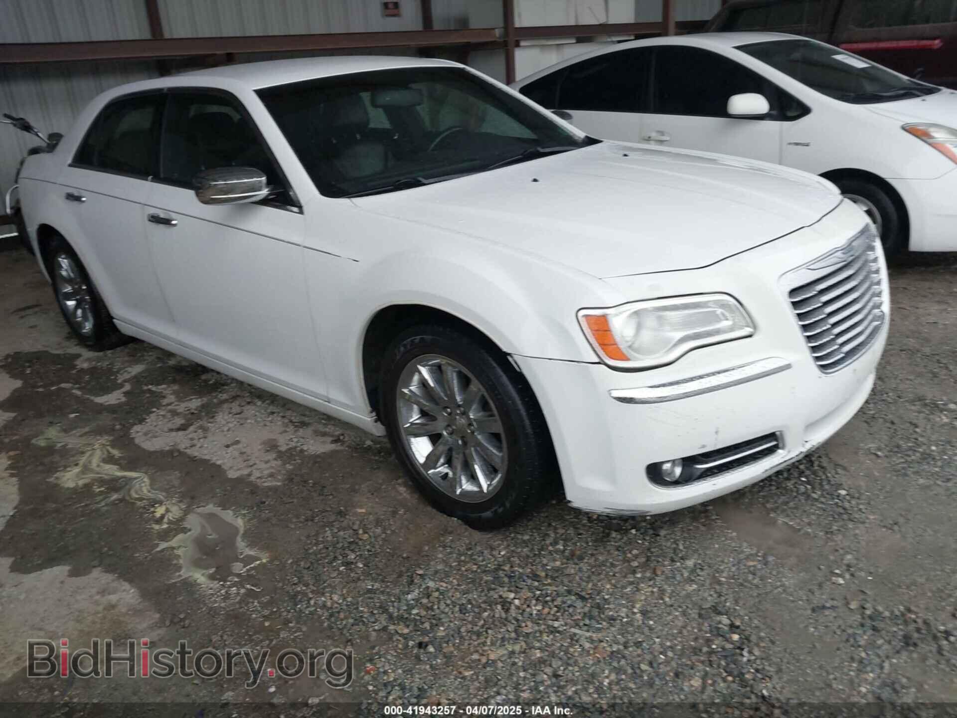 Фотография 2C3CCACG4CH250588 - CHRYSLER 300 2012