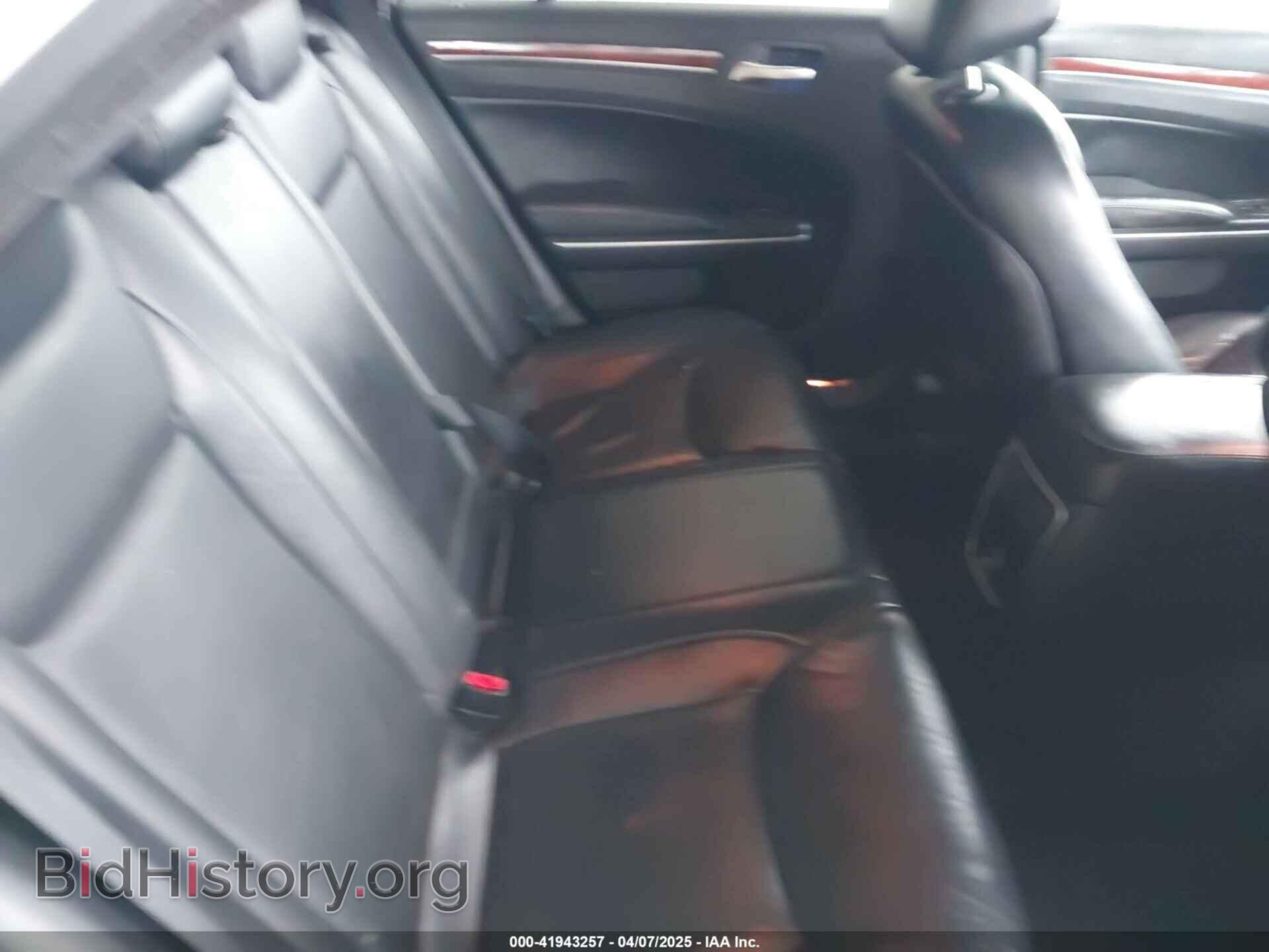 2012 CHRYSLER 300 - VIN: 2C3CCACG4CH250588 - Фото 8