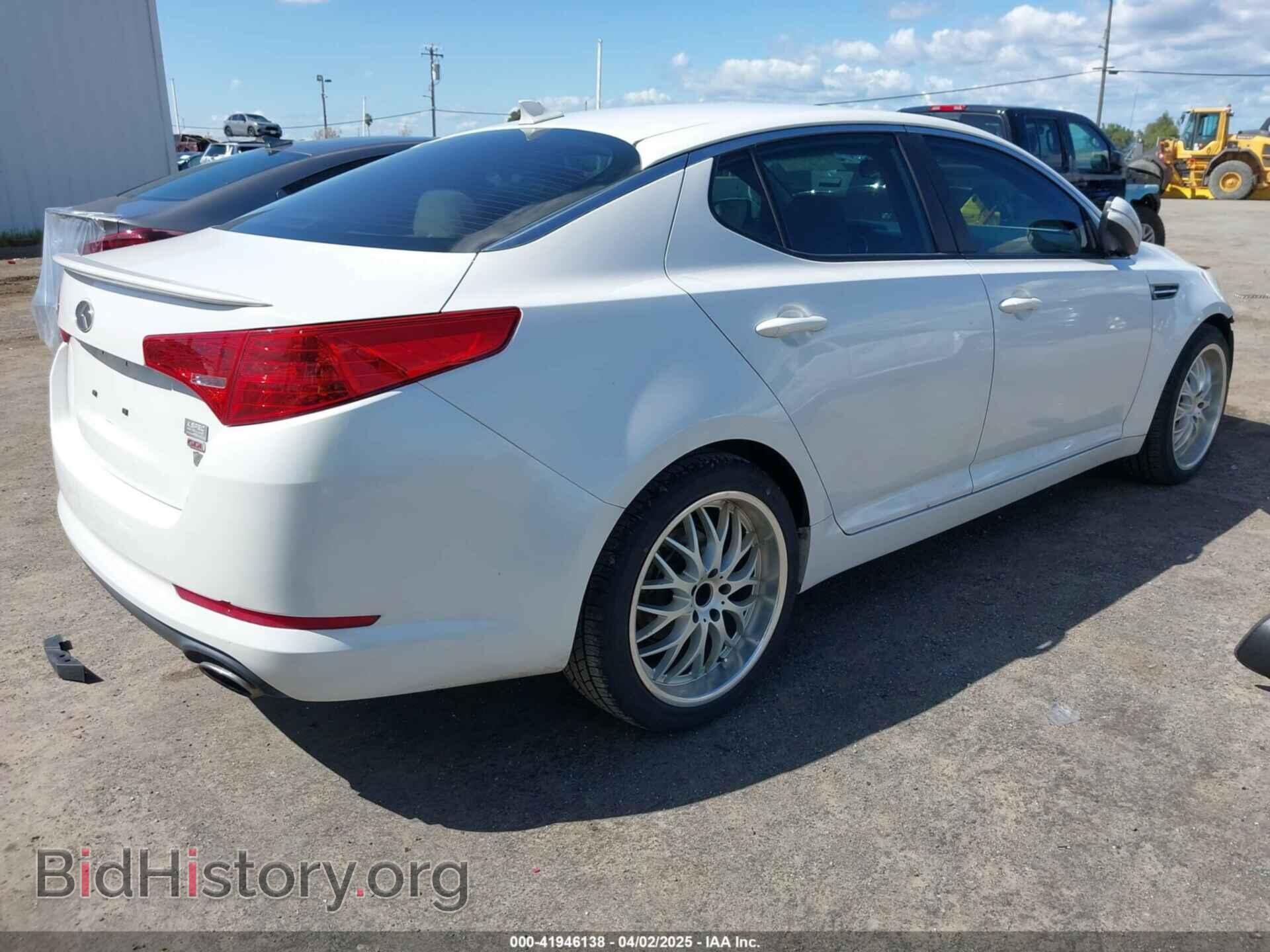2011 KIA OPTIMA - VIN: KNAGM4A71B5072995 - Photo 4