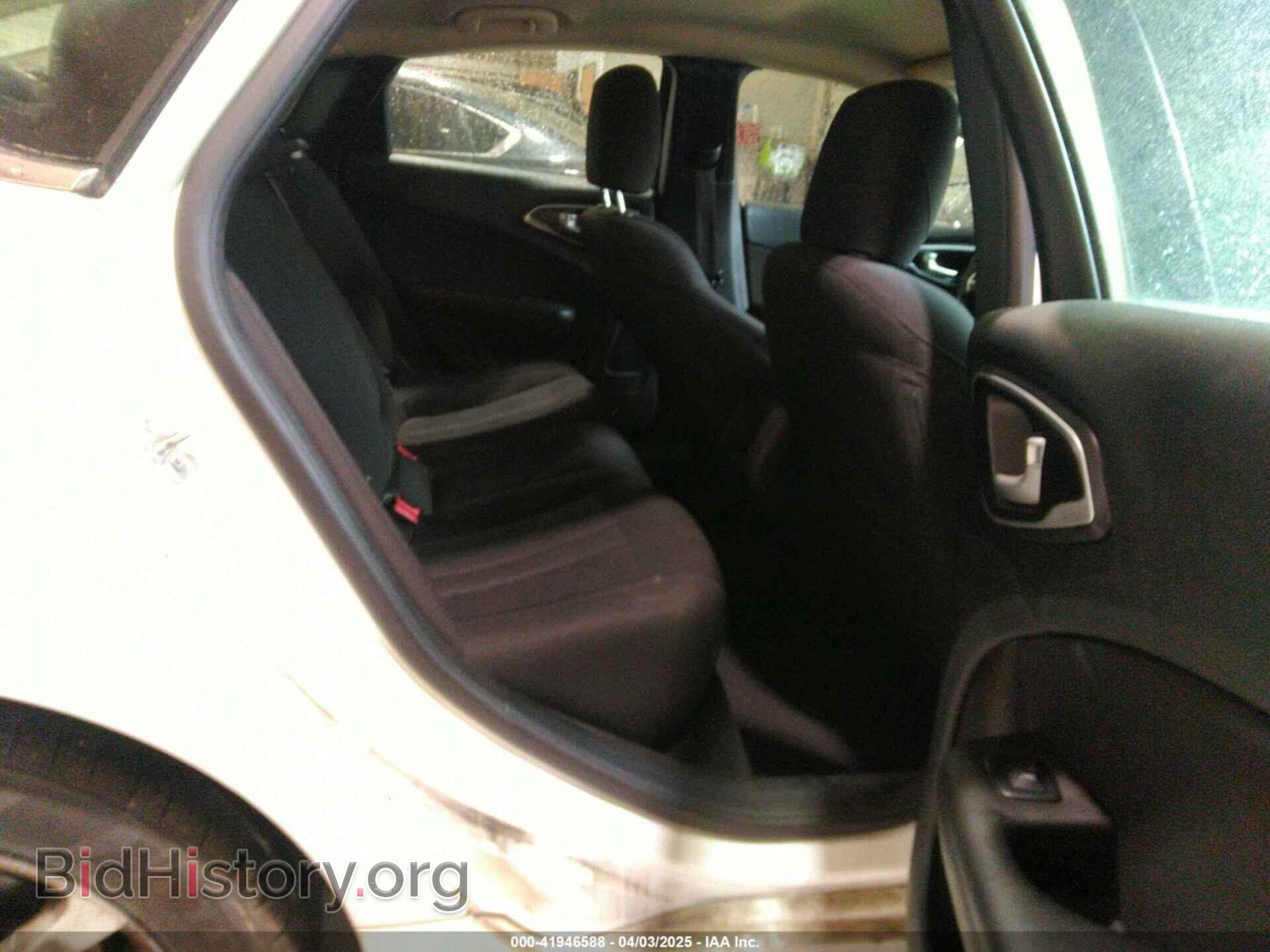2015 CHRYSLER 200 - VIN: 1C3CCCAB9FN708205 - Фото 8