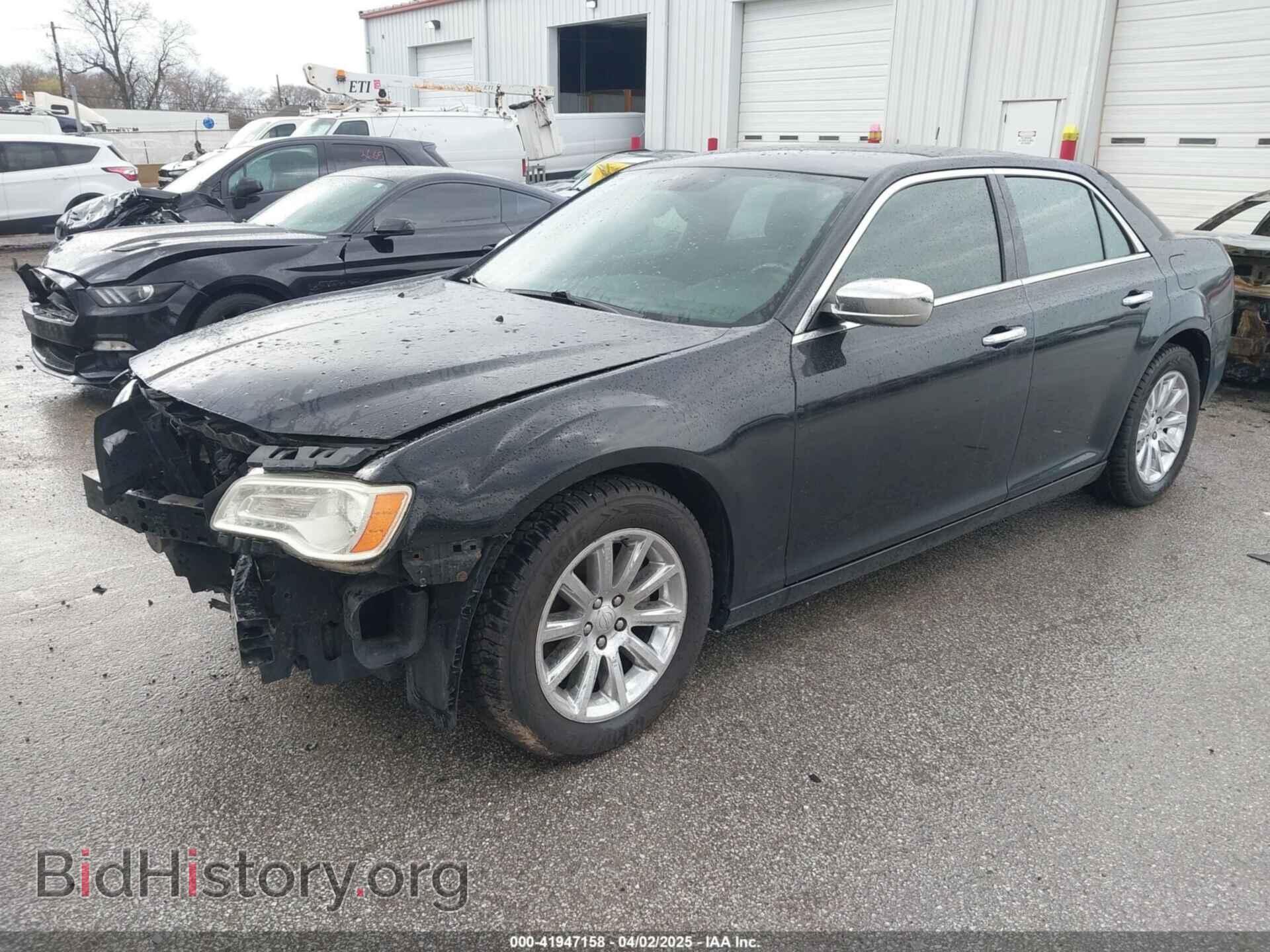2012 CHRYSLER 300 - VIN: 2C3CCACG7CH216581 - Фото 2