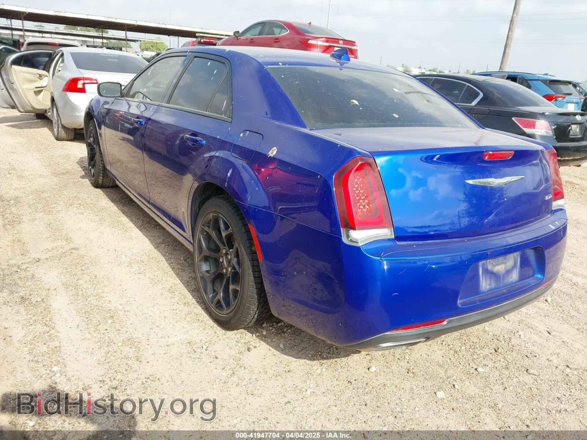 2019 CHRYSLER 300 - VIN: 2C3CCAAGXKH589924 - Фото 3