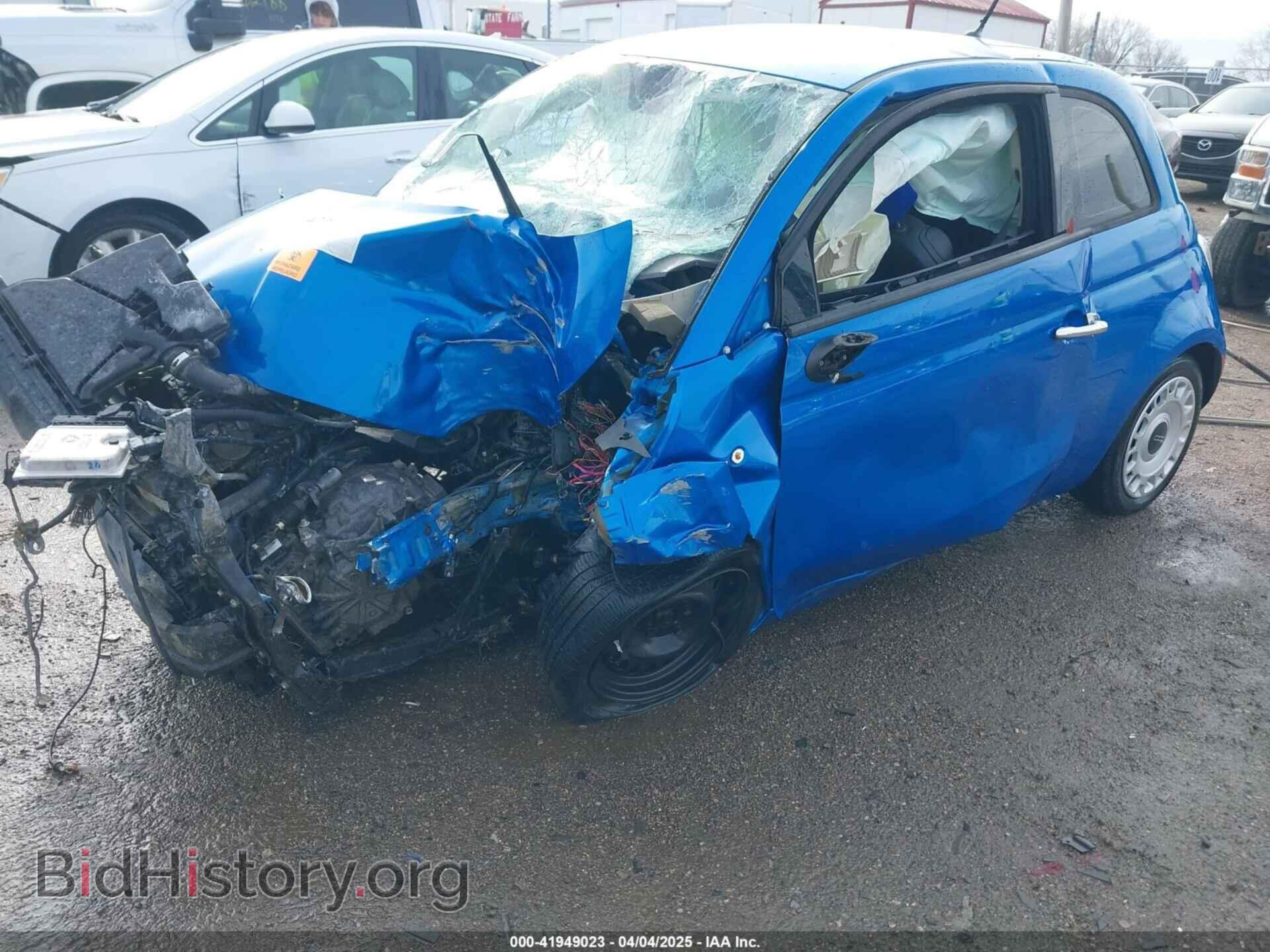 2015 FIAT 500 - VIN: 3C3CFFAR1FT741611 - Фото 2