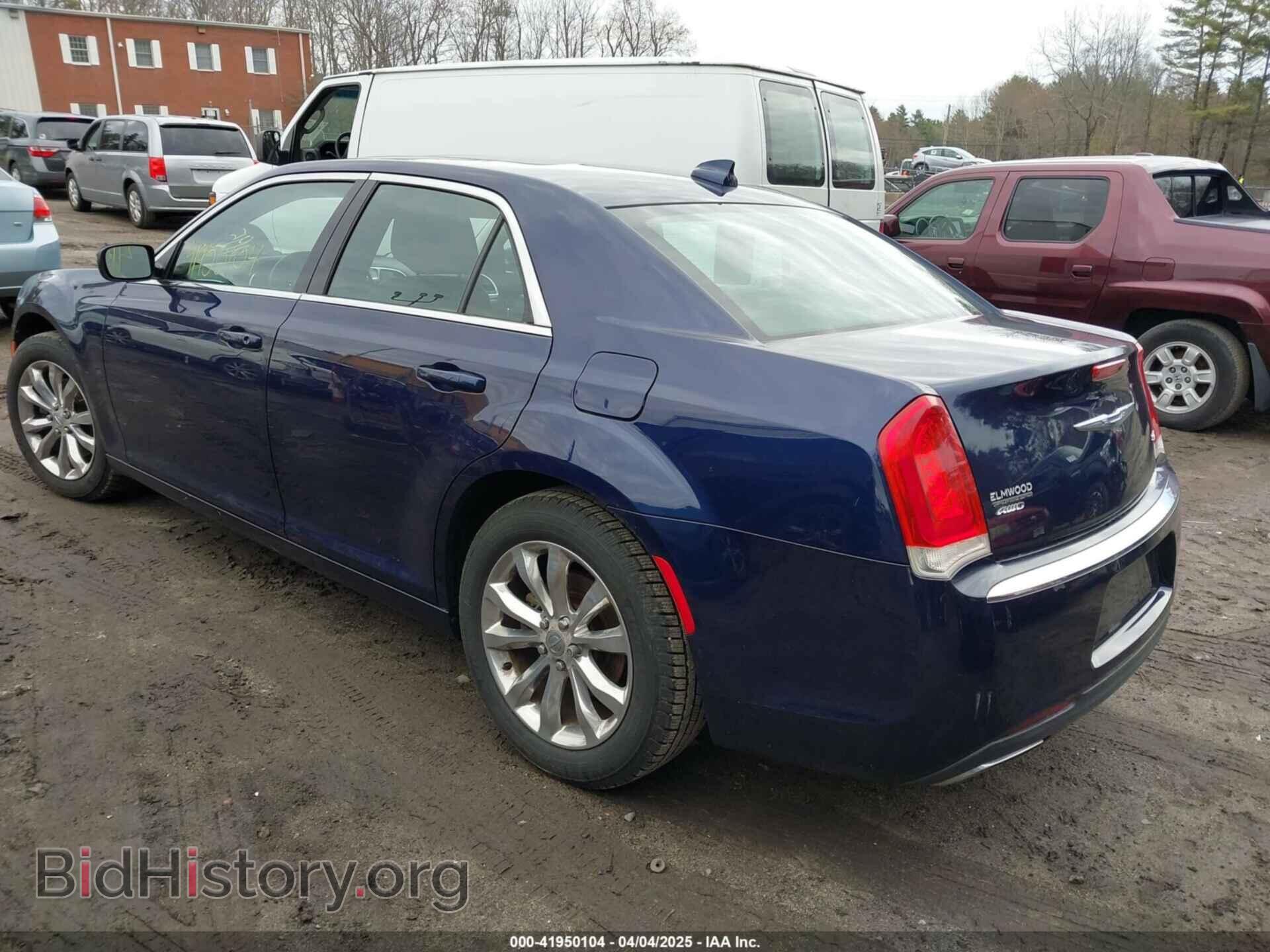 2016 CHRYSLER 300 - VIN: 2C3CCARG1GH224799 - Фото 3