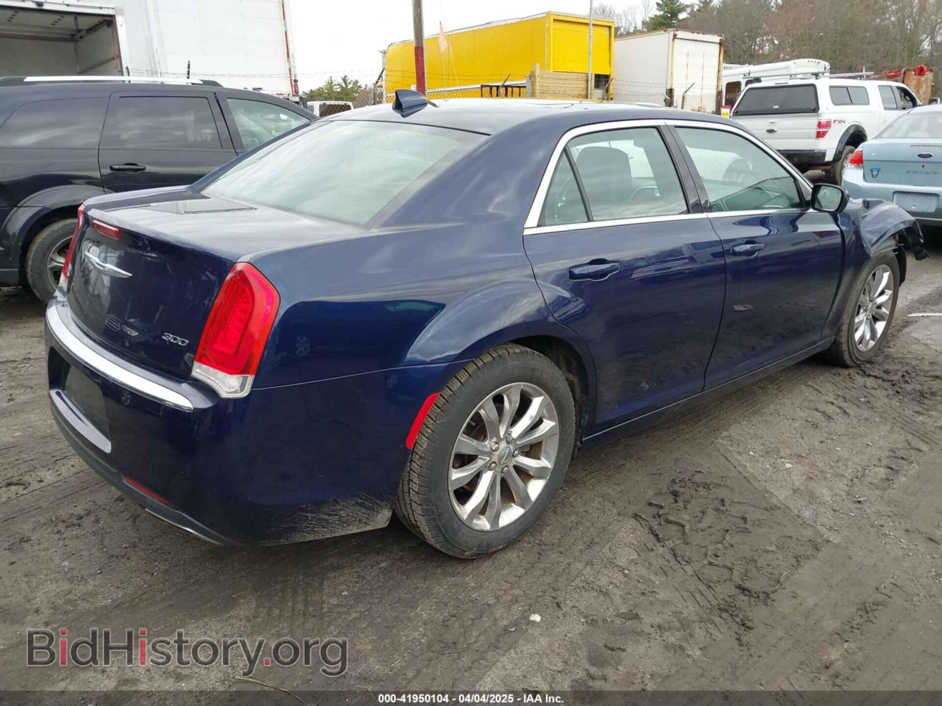 2016 CHRYSLER 300 - VIN: 2C3CCARG1GH224799 - Фото 4