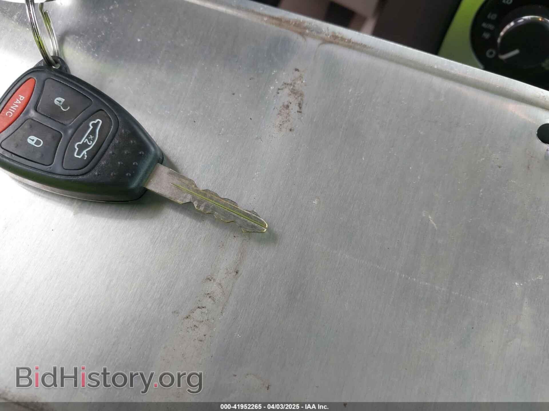 2005 CHRYSLER 300C - VIN: 2C3AA63H65H519955 - Photo 11