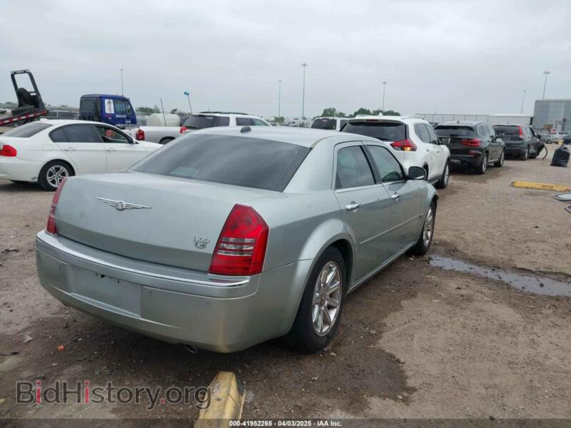 2005 Chrysler 300C (VIN 2C3AA63H65H519955) — фото 4 из 17