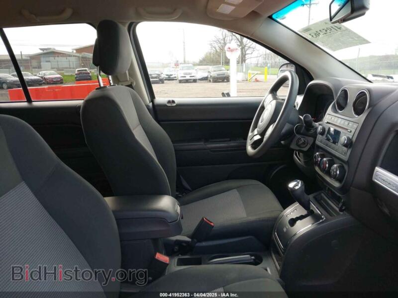 2014 Jeep COMPASS (VIN 1C4NJCBA3ED537858) — photo 5 of 12