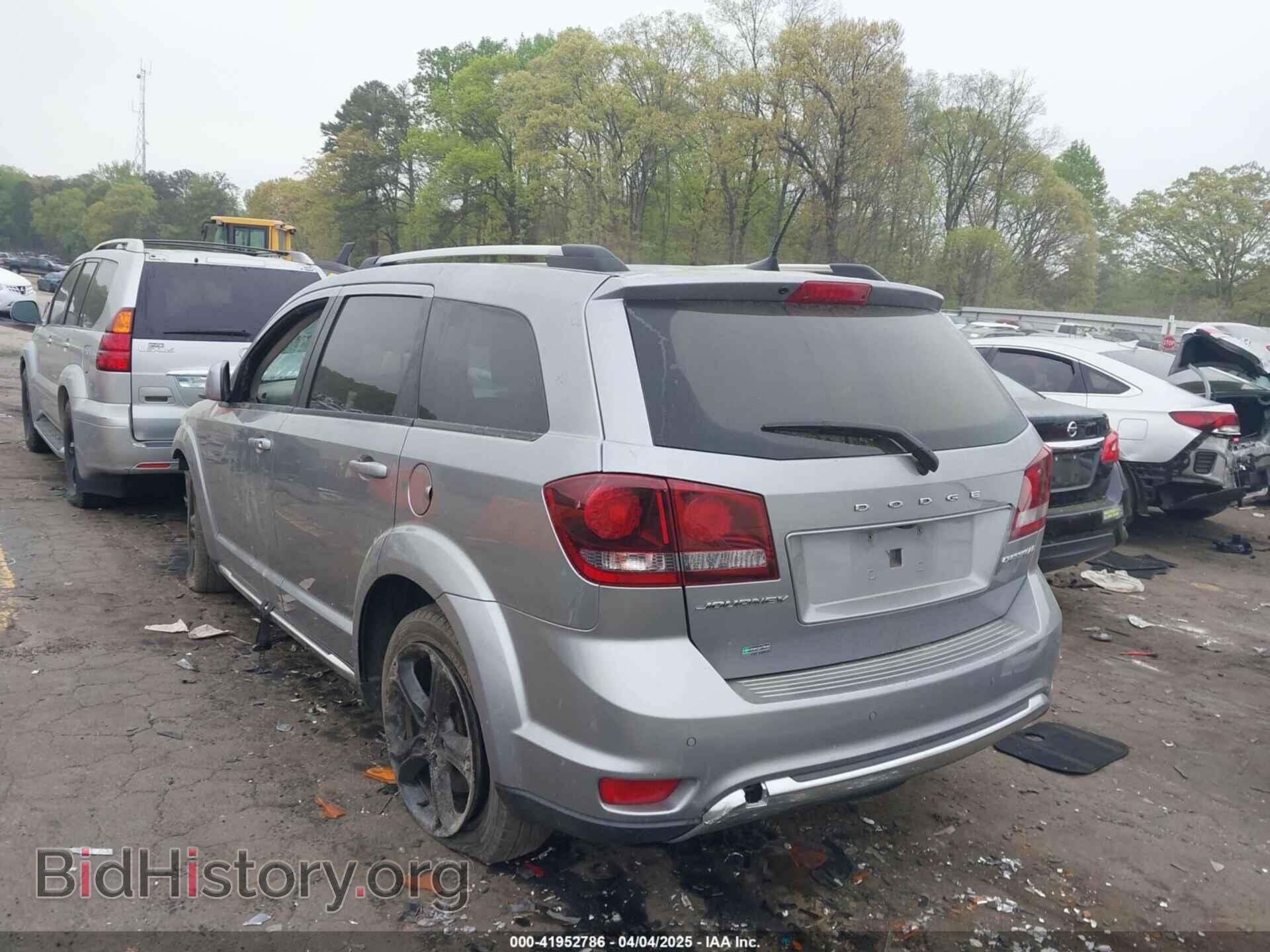 2020 DODGE JOURNEY - VIN: 3C4PDCGB6LT206636 - Фото 3