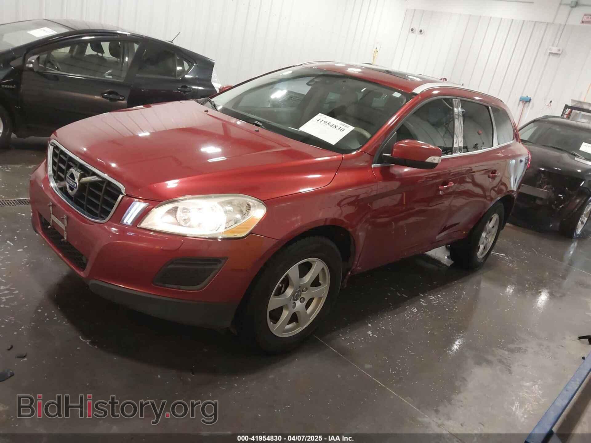 2011 VOLVO XC60 - VIN: YV4940DZ2B2189727 - Фото 2