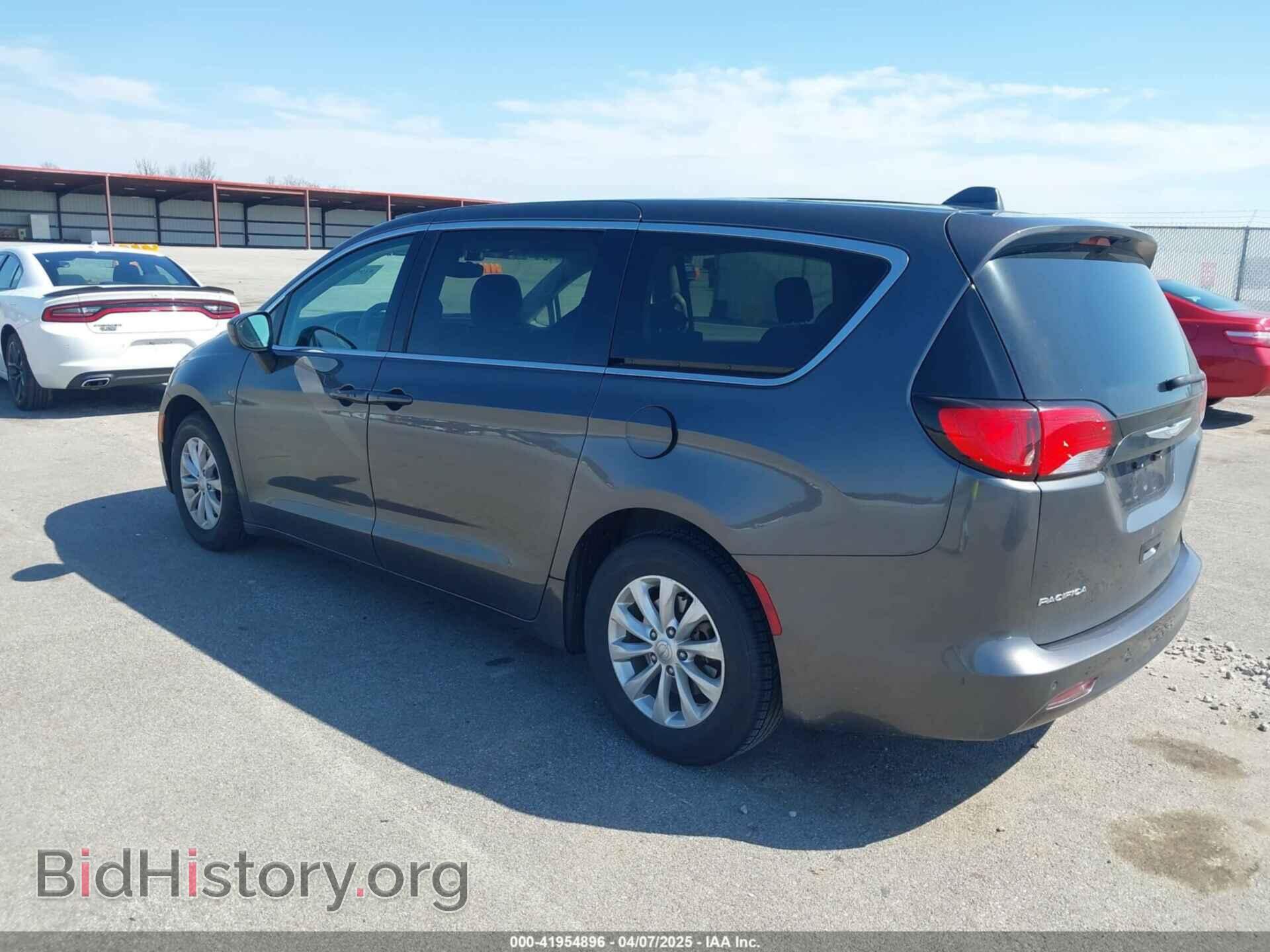 2017 CHRYSLER PACIFICA - VIN: 2C4RC1DG0HR587782 - Фото 3