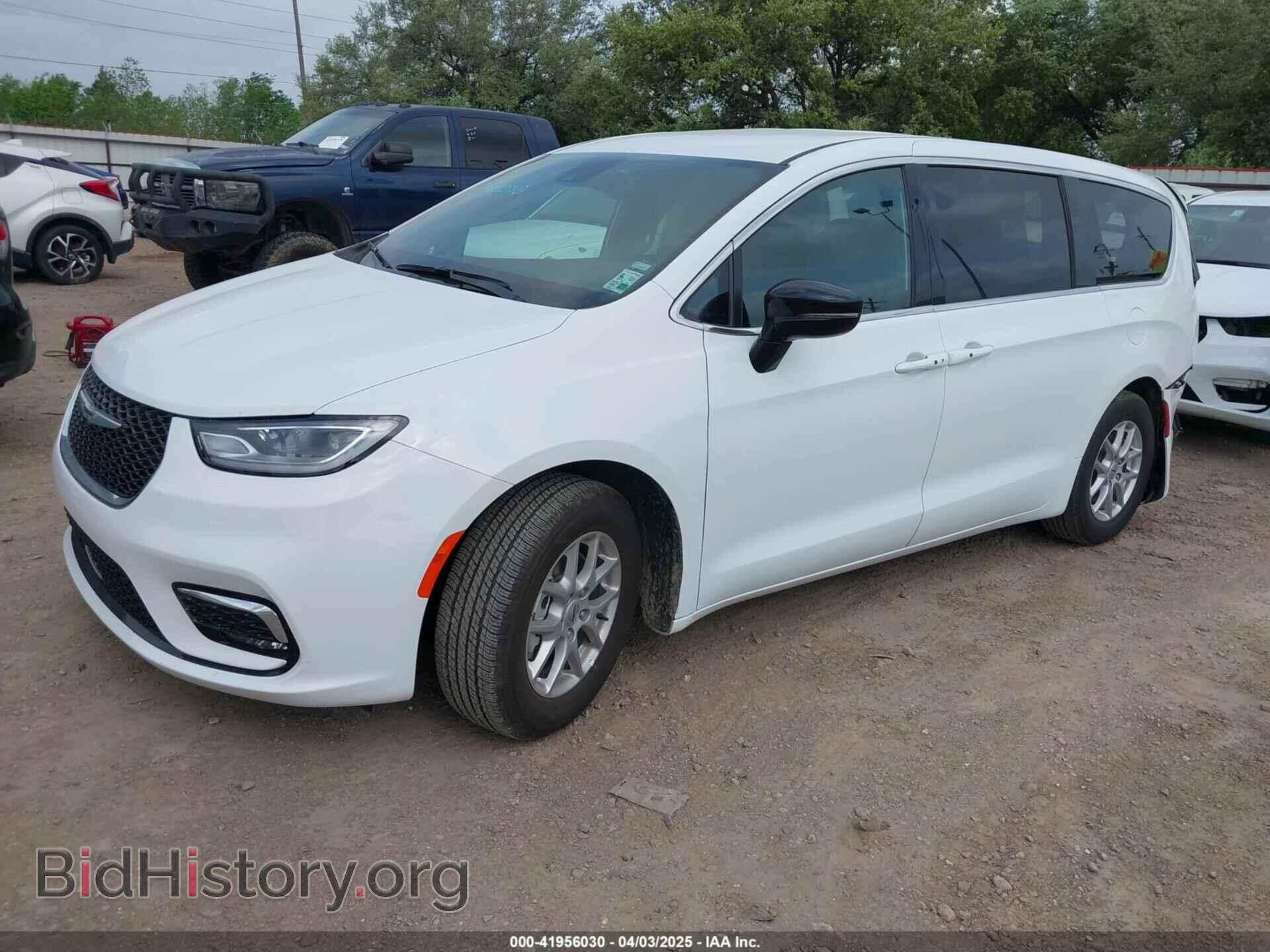 2025 CHRYSLER PACIFICA - VIN: 2C4RC1BG8SR541143 - Фото 2