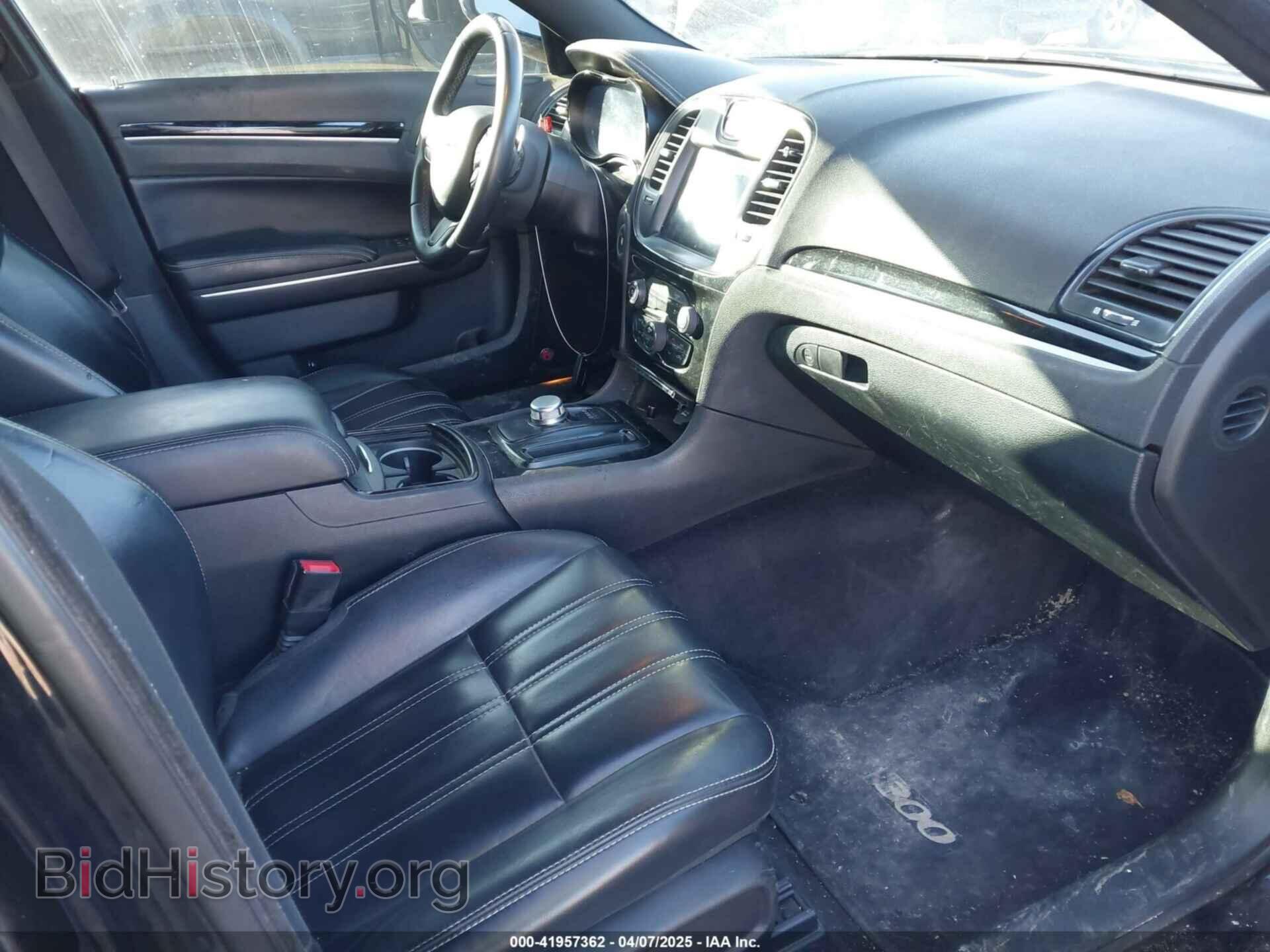 2017 CHRYSLER 300 - VIN: 2C3CCAGG1HH518935 - Фото 5
