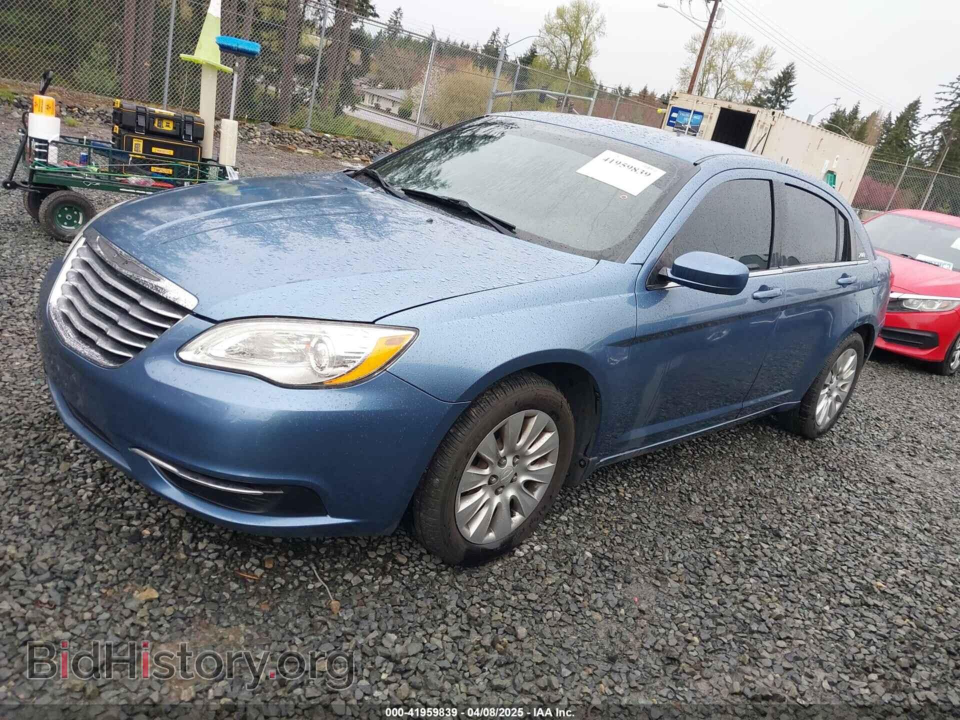 2011 CHRYSLER 200 - VIN: 1C3BC4FB1BN539494 - Фото 2