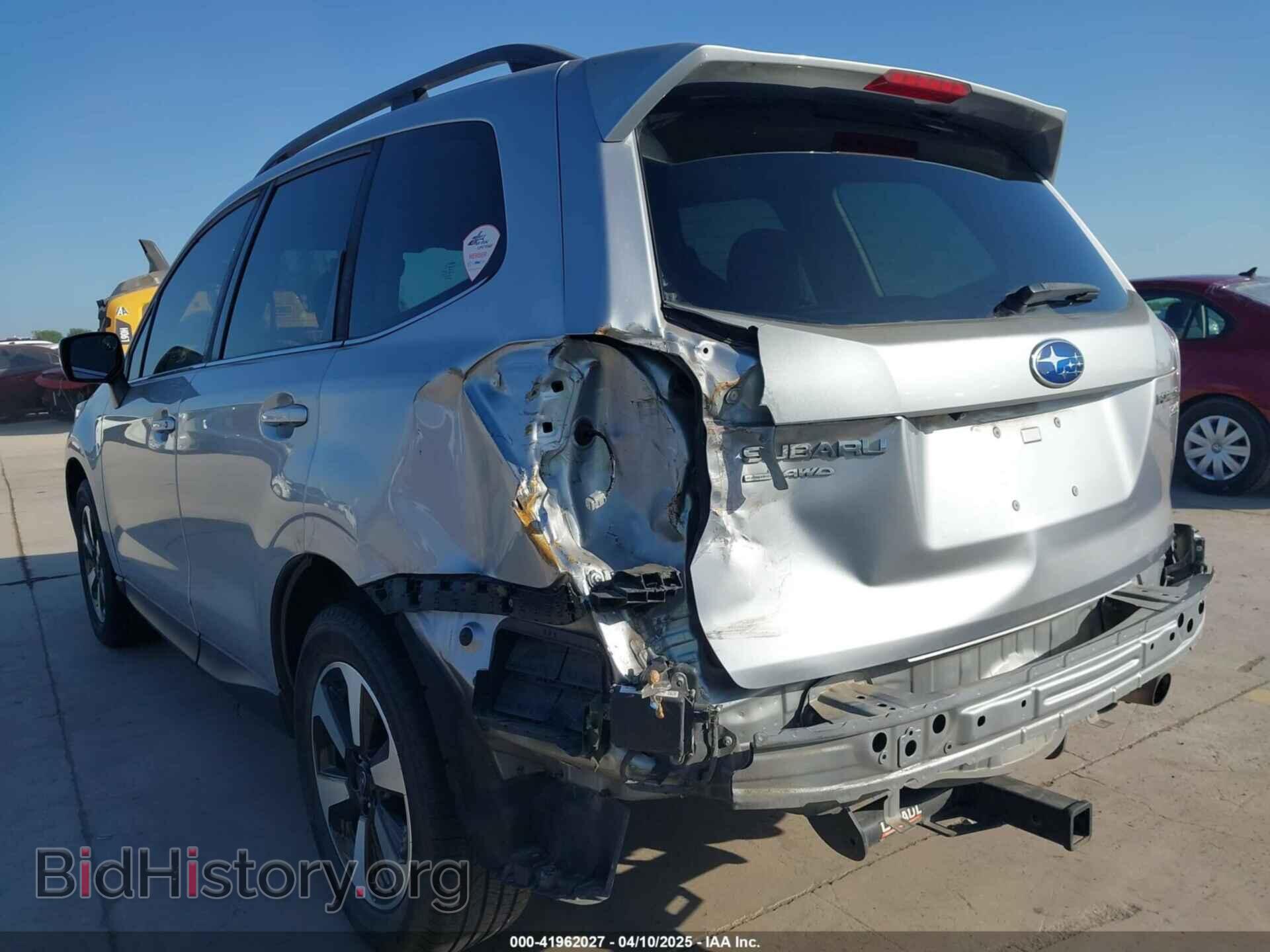 2017 SUBARU FORESTER - VIN: JF2SJAJC4HH487741 - Фото 6